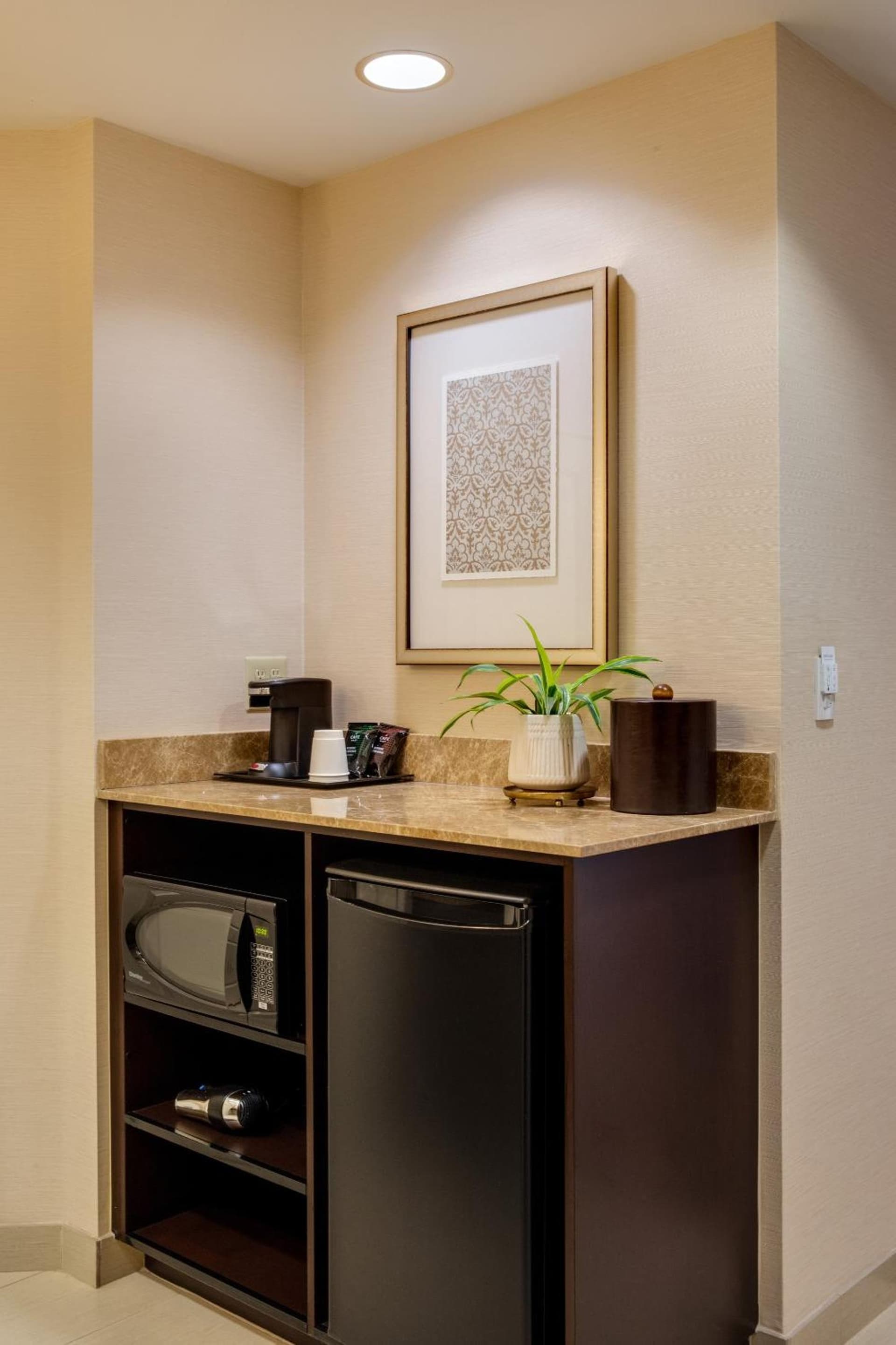 Ayres Hotel Fountain Valley - Huntington Beach gallery photo in Fountain Valley, CA — image 6
