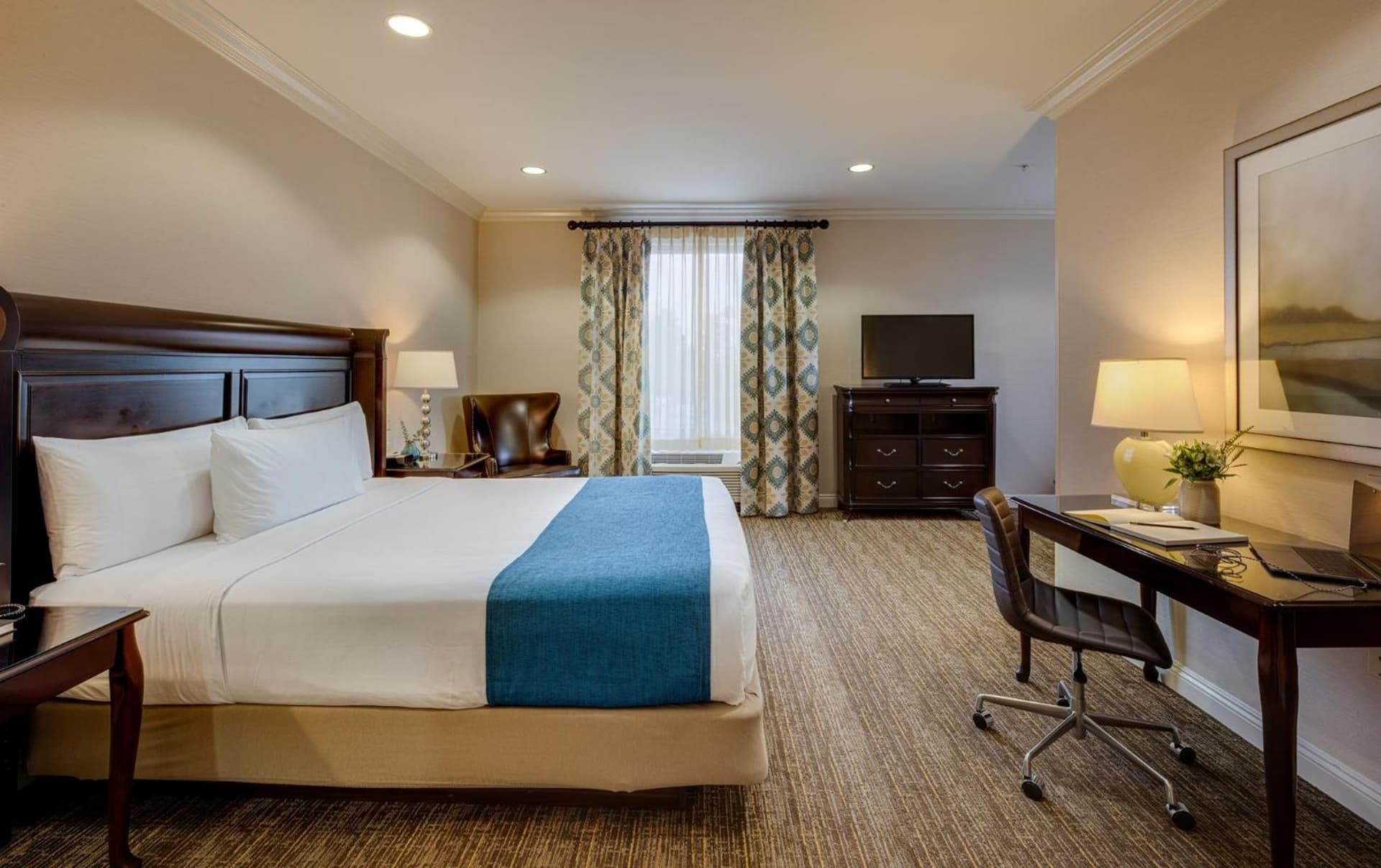 Ayres Hotel Fountain Valley - Huntington Beach gallery photo in Fountain Valley, CA — image 9
