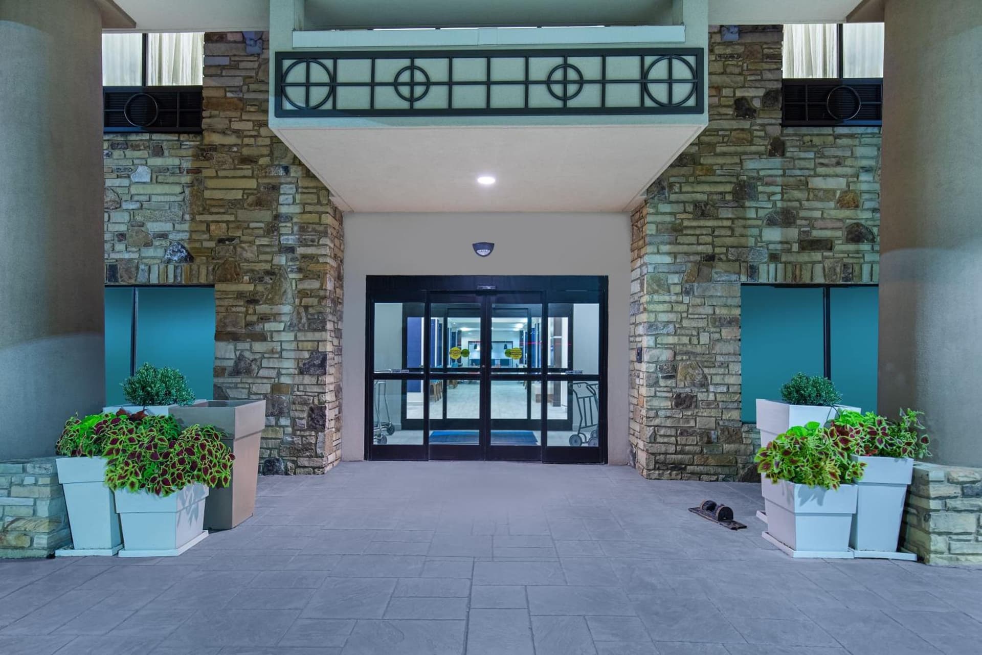 Holiday Inn Express & Suites - Cleveland Northwest by IHG interior in Cleveland, TN — gallery photo 2