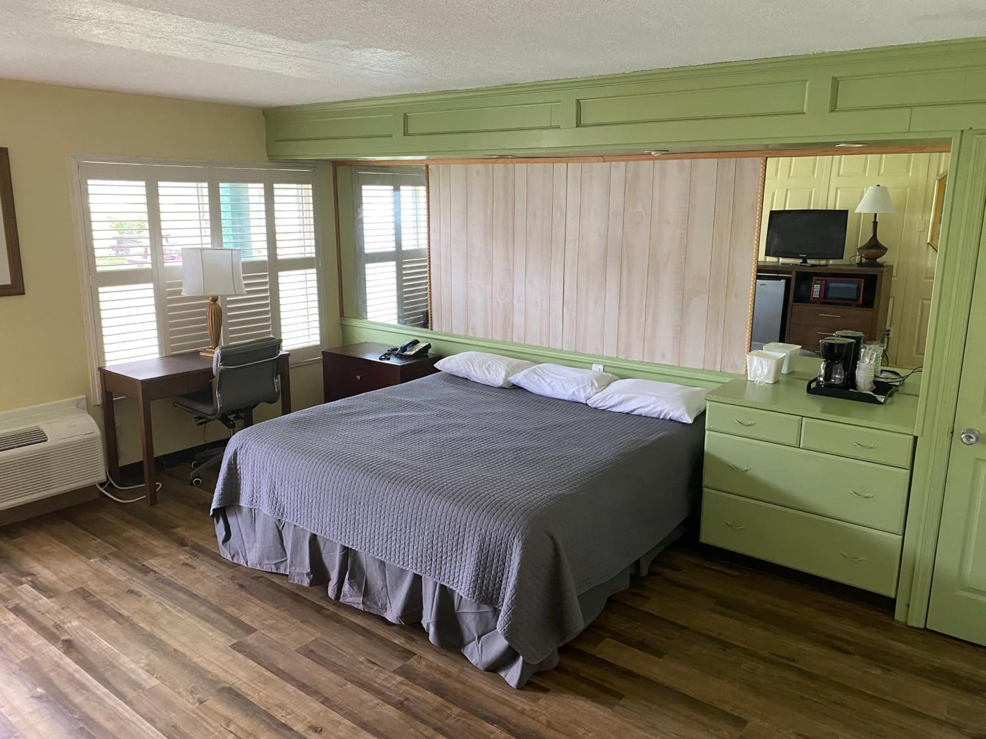 Inn On The Green Florida gallery photo in Tavares, FL — image 12