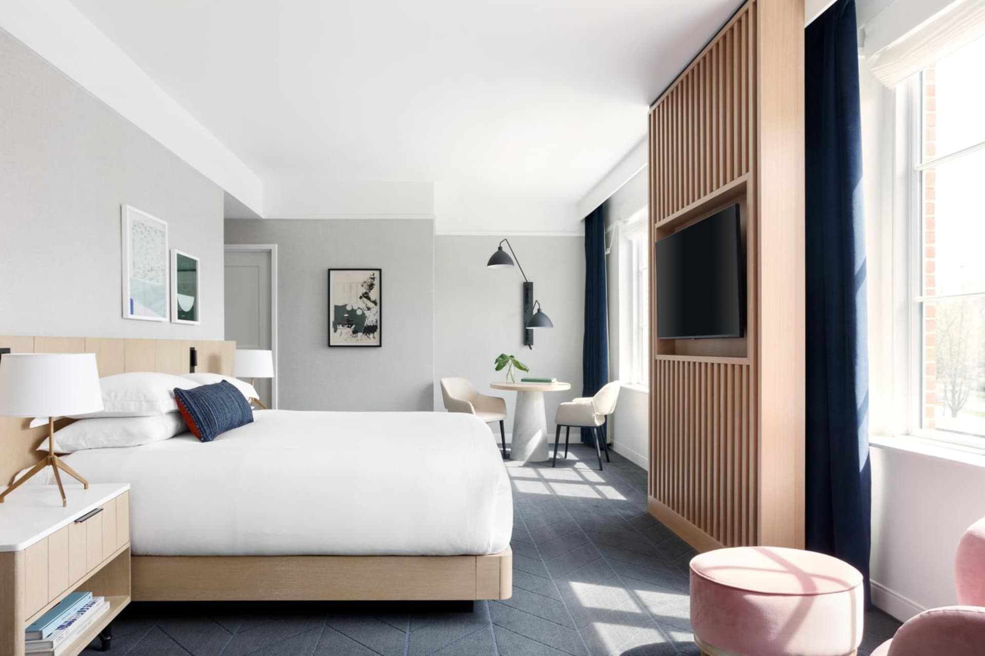 Kimpton - The Forum Hotel by IHG gallery photo in Charlottesville, VA — image 69