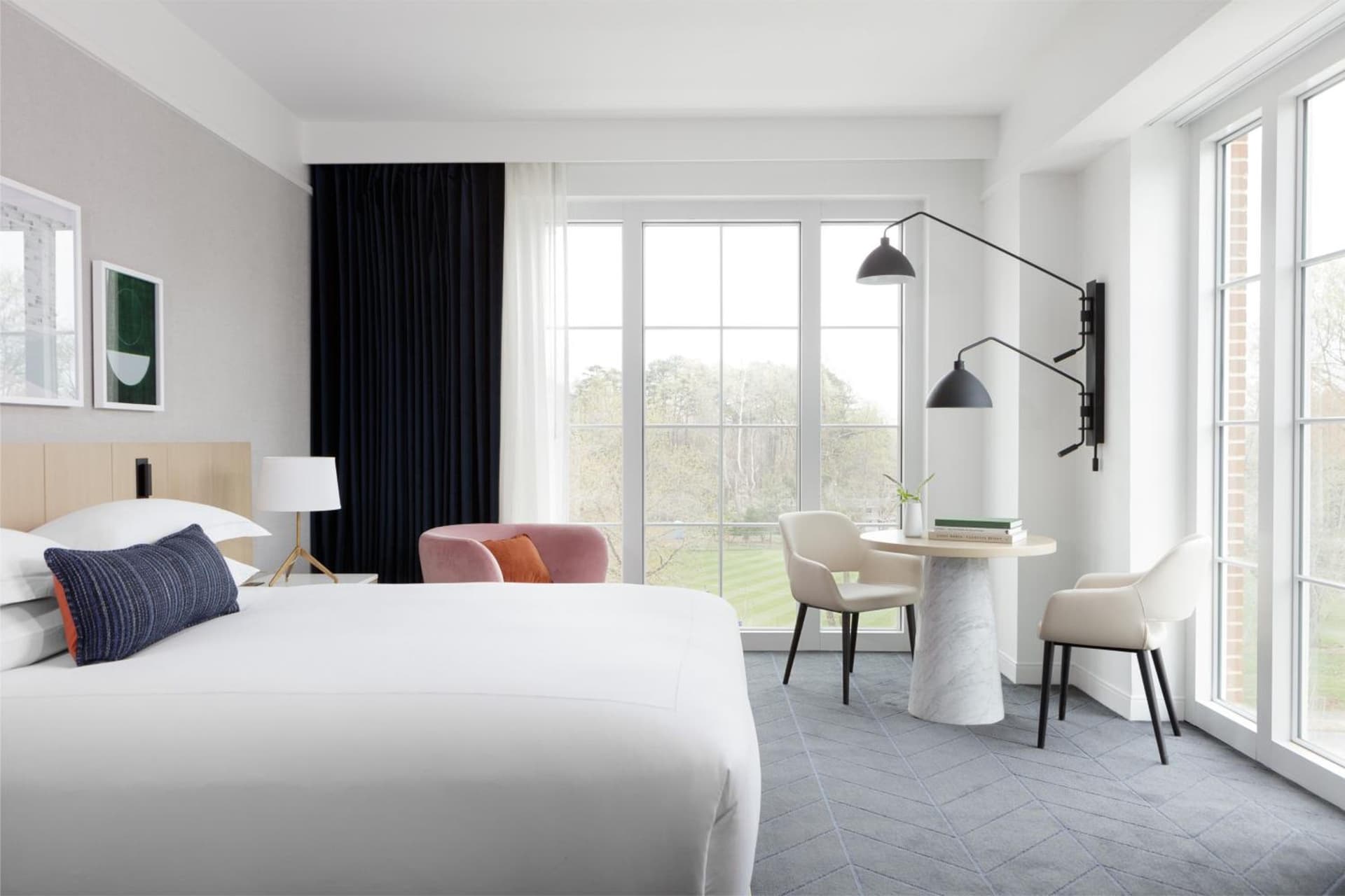 Kimpton - The Forum Hotel by IHG gallery photo in Charlottesville, VA — image 136