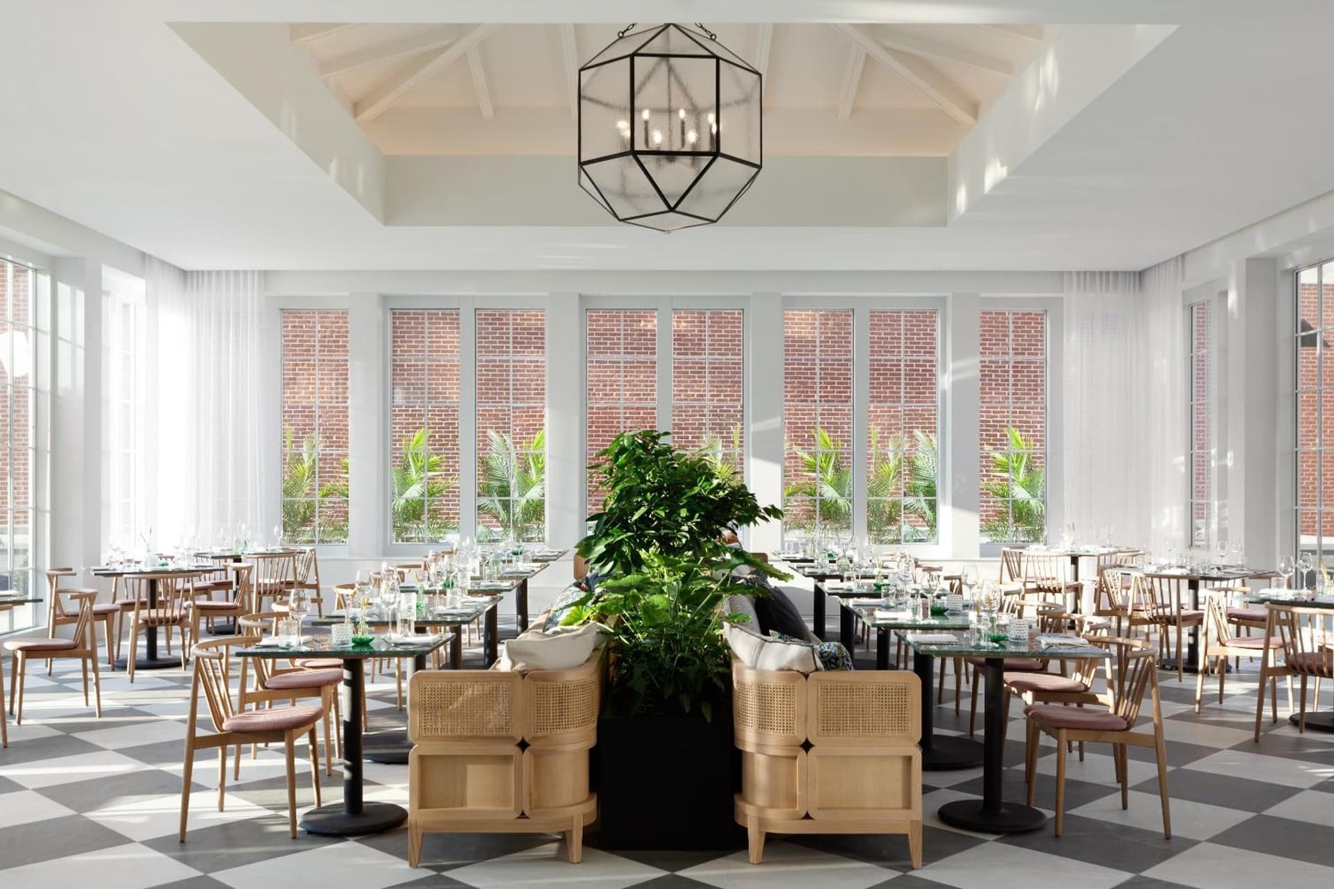 Kimpton - The Forum Hotel by IHG gallery photo in Charlottesville, VA — image 129