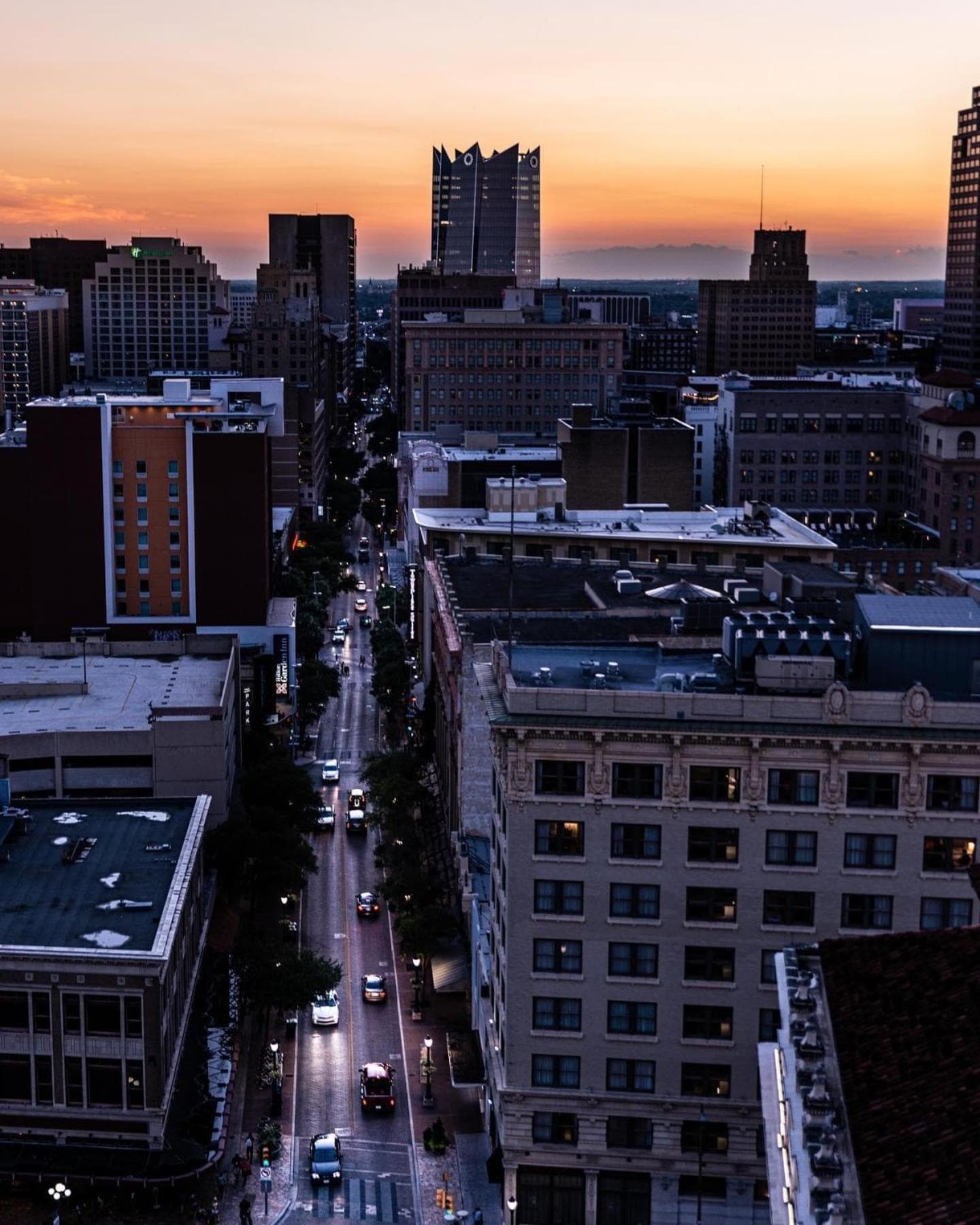 The Emily Morgan Hotel - A DoubleTree by Hilton gallery photo in San Antonio, TX — image 44