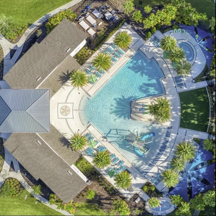 Veranda Palm Resort 12br Pool Spa Villa 2452 interior in Kissimmee, FL — gallery photo 2