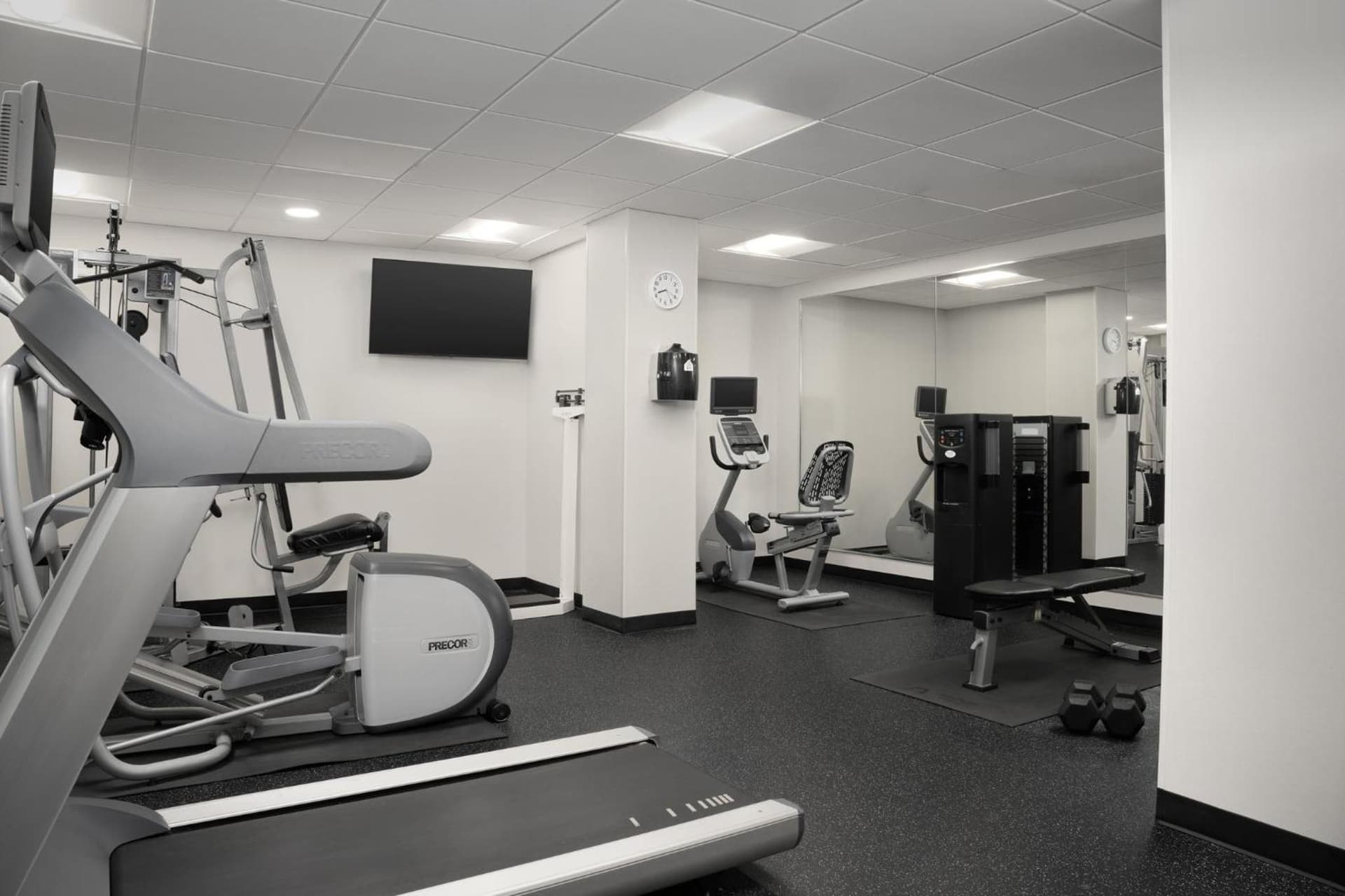 Holiday Inn Express & Suites Alexandria - Fort Belvoir by IHG gallery photo in Alexandria, VA — image 42