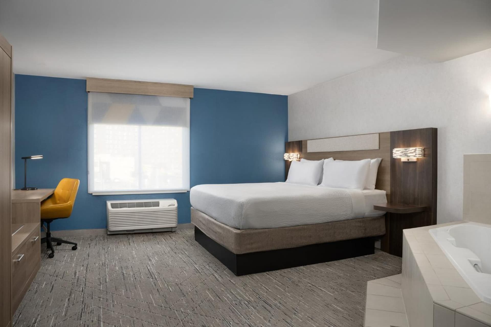 Holiday Inn Express & Suites Alexandria - Fort Belvoir by IHG gallery photo in Alexandria, VA — image 8