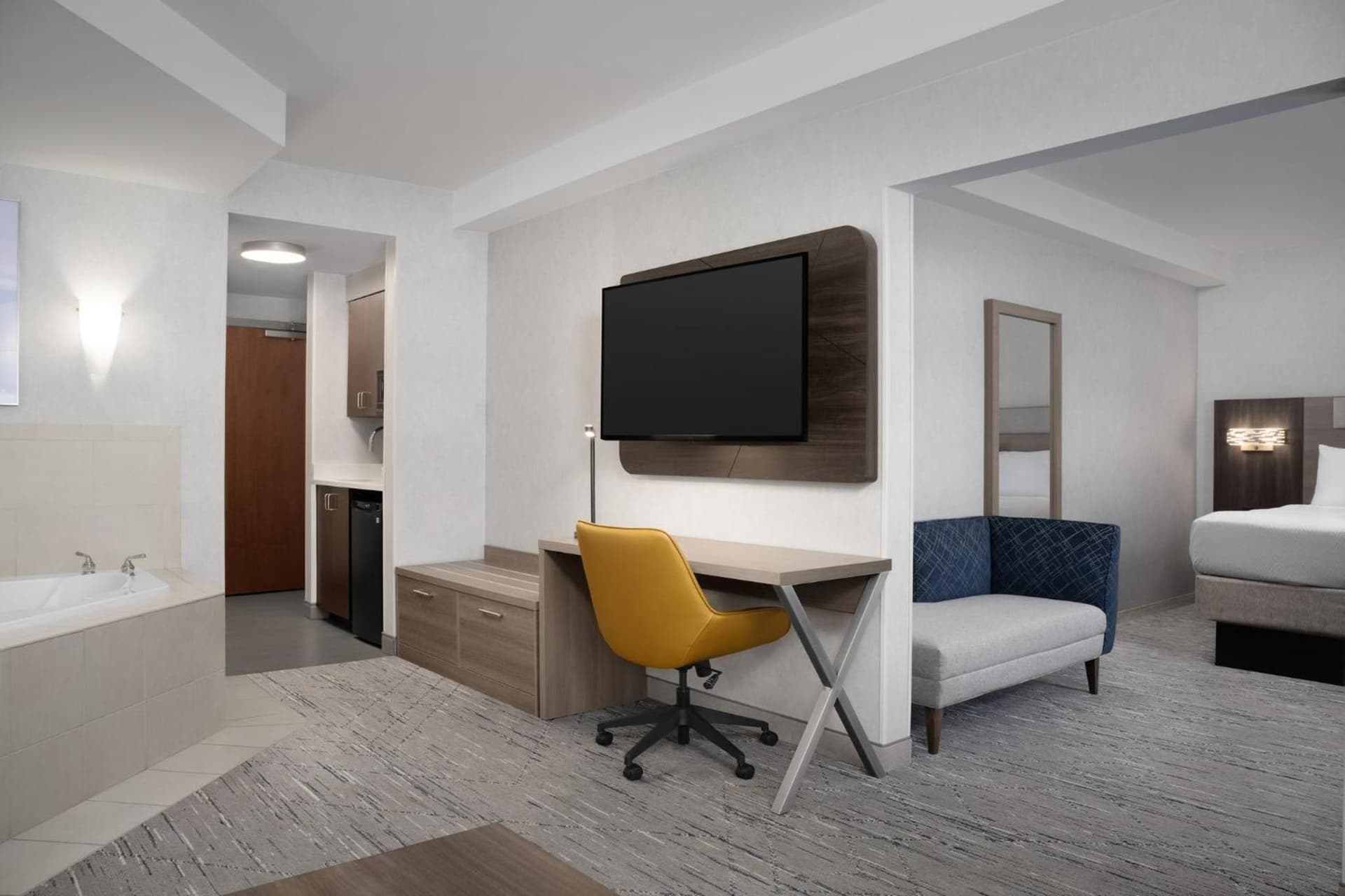 Holiday Inn Express & Suites Alexandria - Fort Belvoir by IHG property views in Alexandria, VA — gallery photo 3