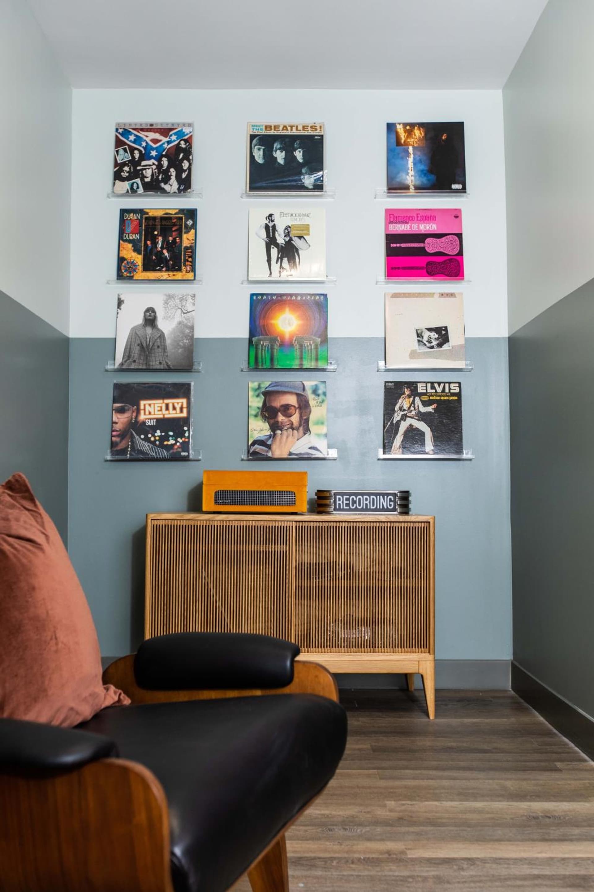 voco The Darwin Atlanta Midtown by IHG gallery photo in Atlanta, GA — image 47