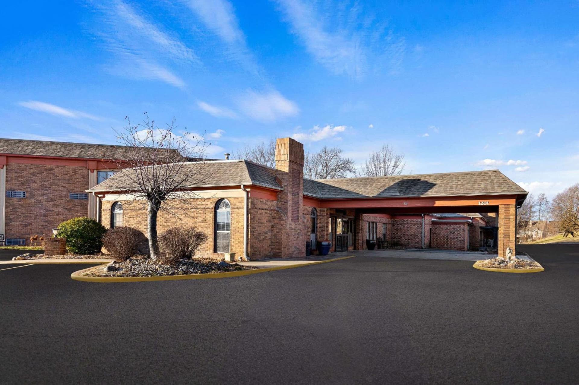 Suburban Studios Kansas City Airport North property views in Platte City, MO — gallery photo 3