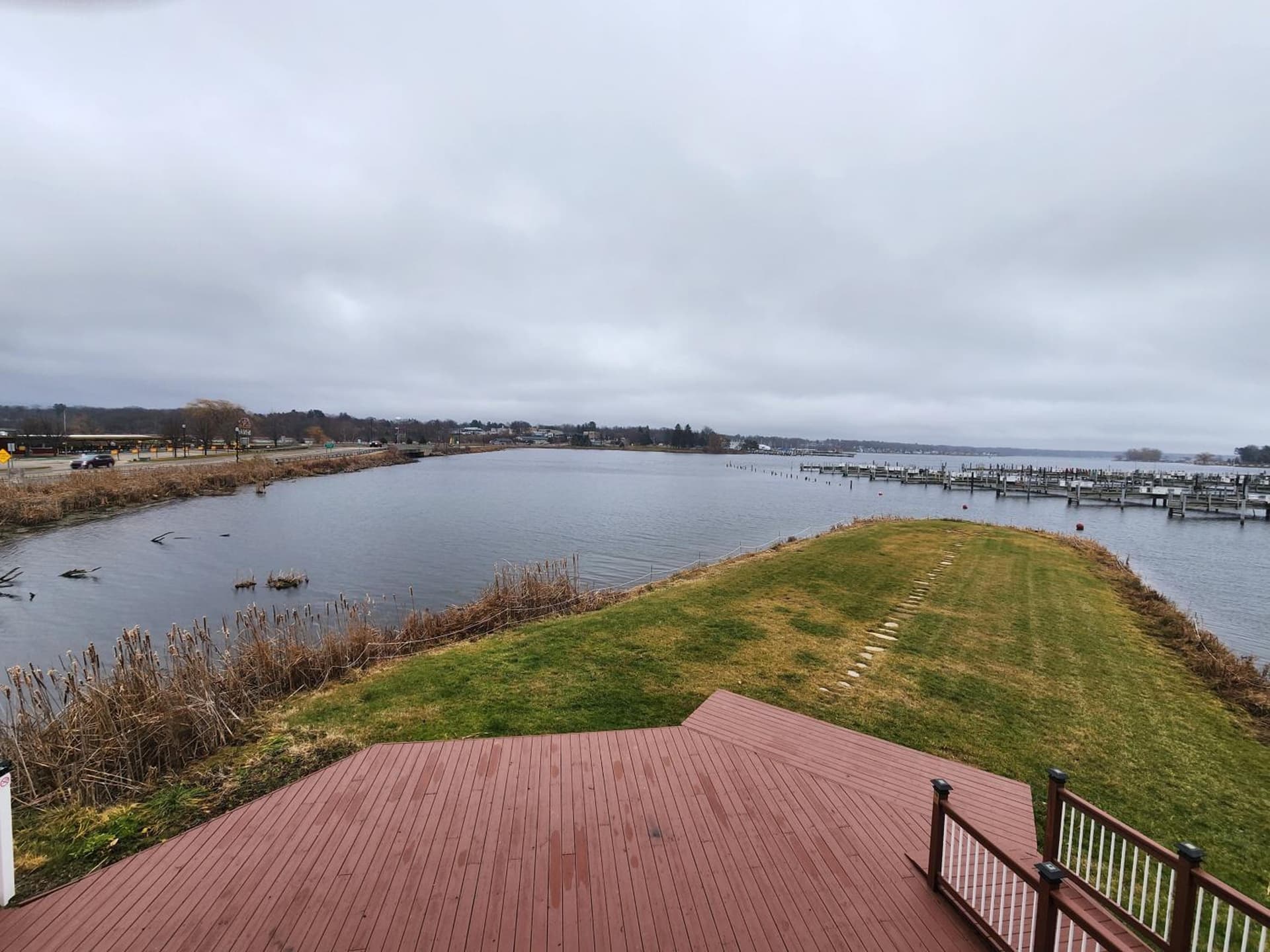 Weathervane Inn gallery photo in Montague, MI — image 40