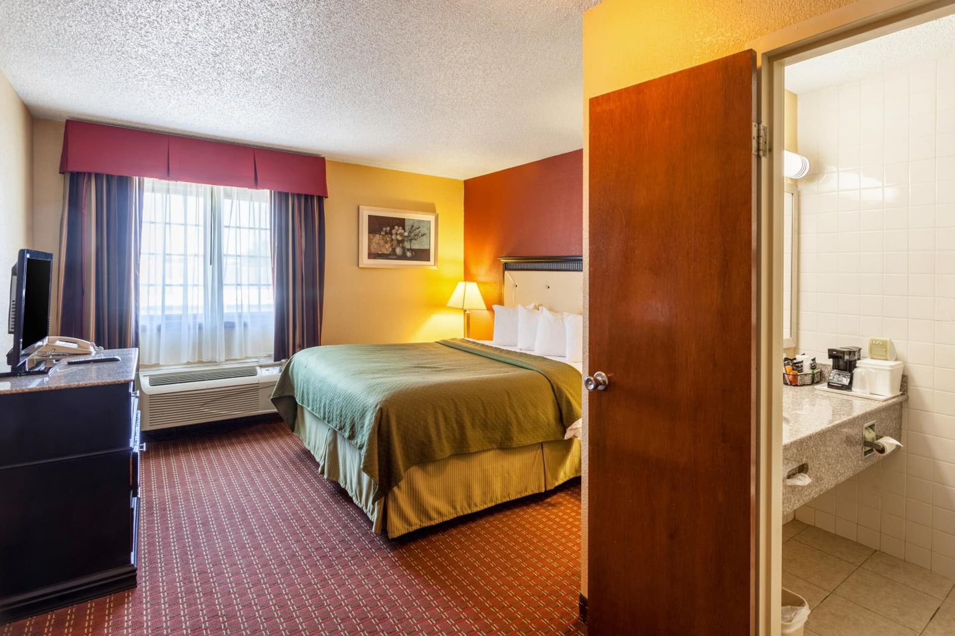 Quality Inn & Suites Lincoln South gallery photo in Lincoln, NE — image 24
