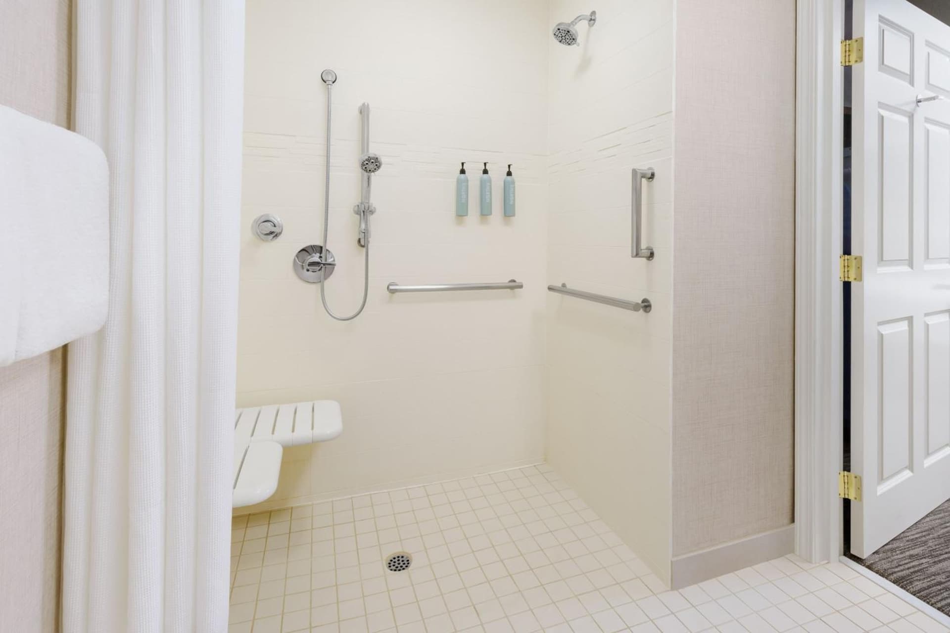 Residence Inn by Marriott Salinas Monterey gallery photo in Salinas, CA — image 16