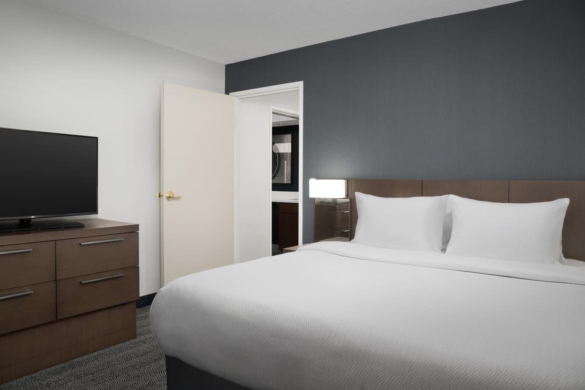 Courtyard by Marriott Lakeland gallery photo in Lakeland, FL — image 35