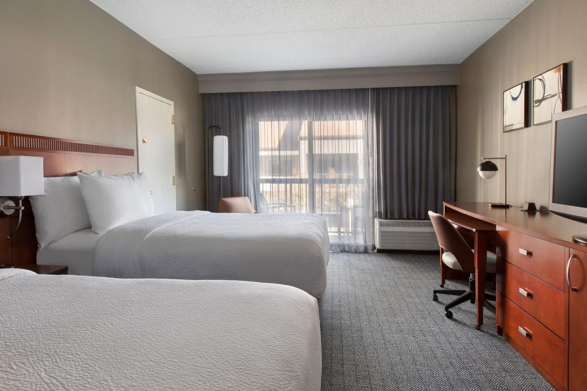 Courtyard by Marriott Tarrytown Westchester County gallery photo in Tarrytown, NY — image 14