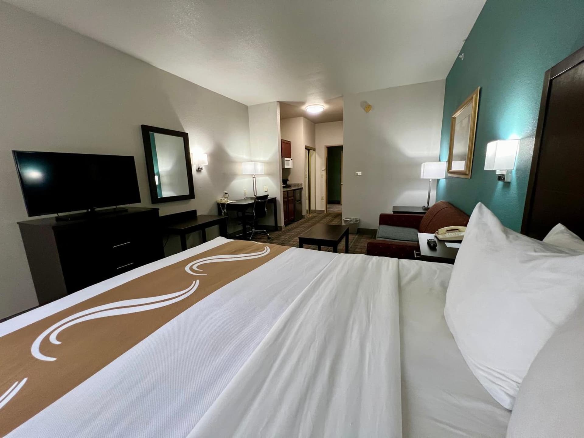 Quality Inn & Suites Near University gallery photo in Waco, TX — image 28