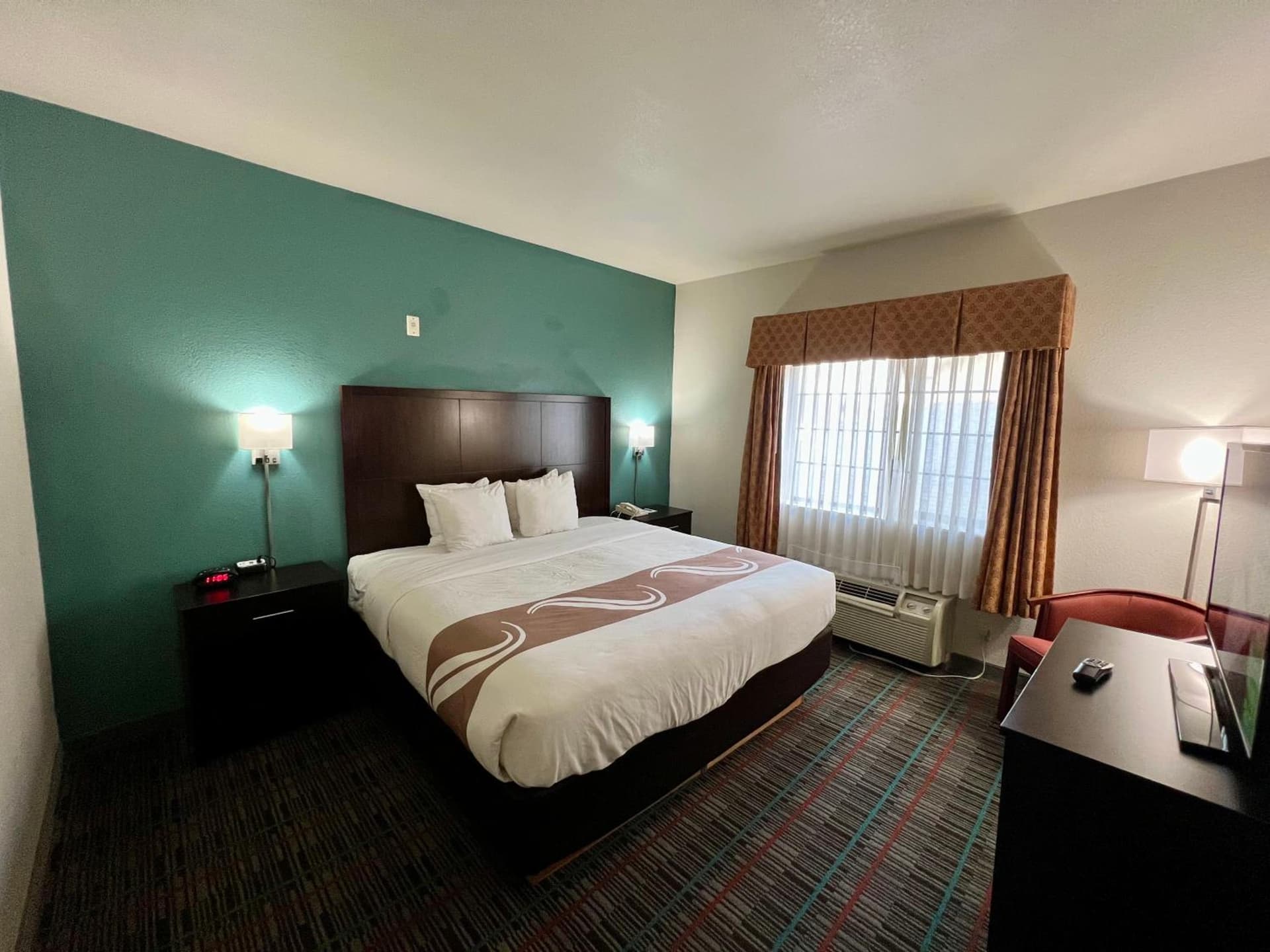 Quality Inn & Suites Near University gallery photo in Waco, TX — image 29