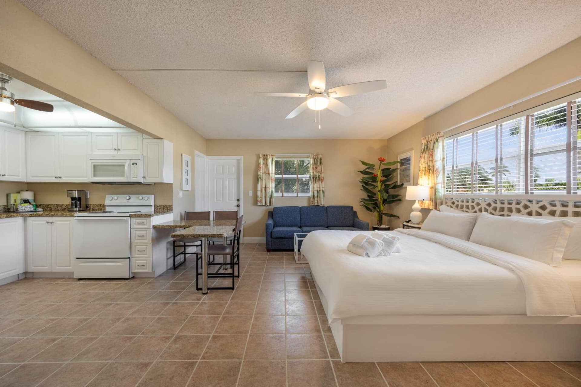 Coconut Bay Resort gallery photo in Fort Lauderdale, FL — image 7