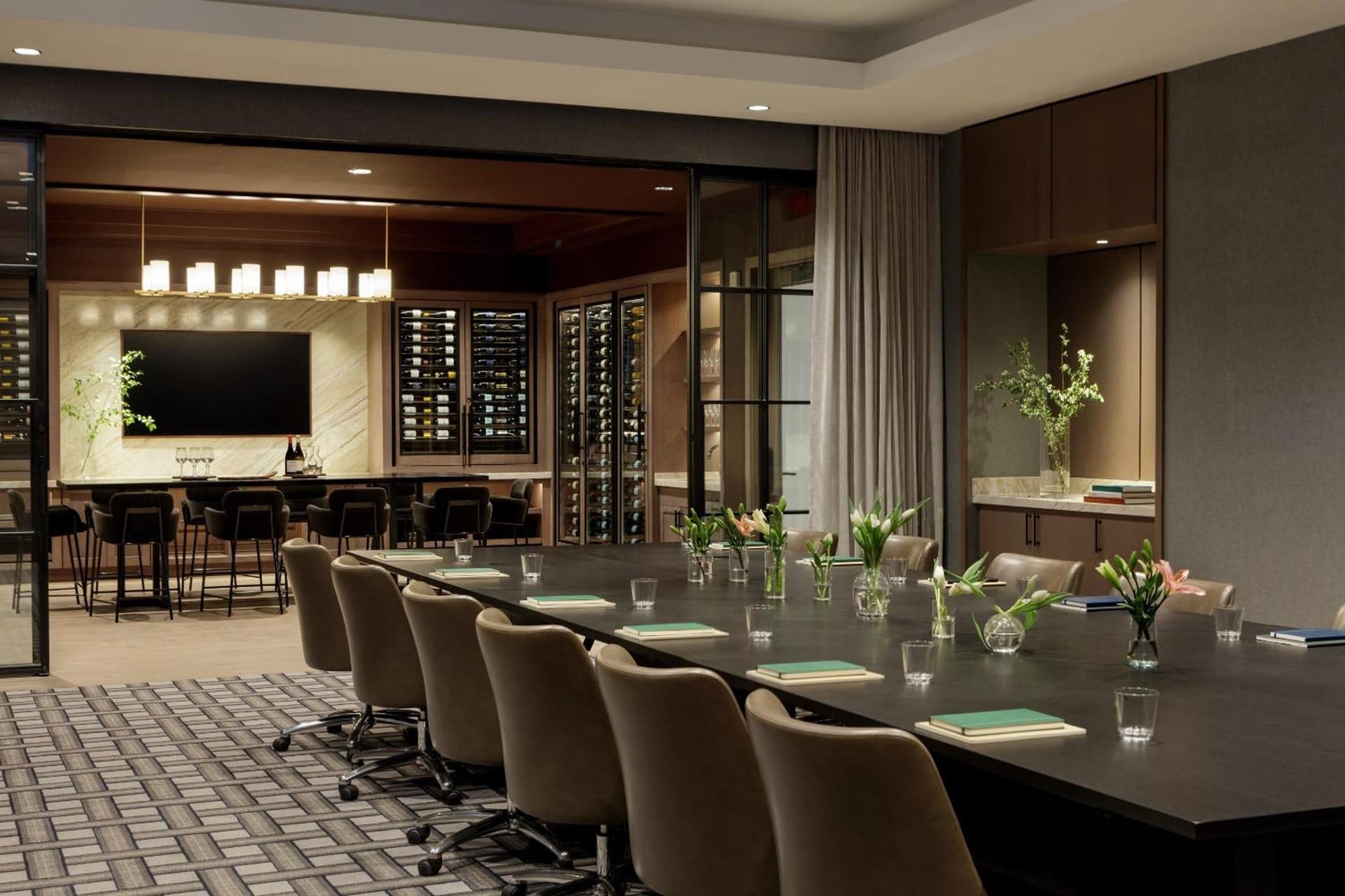 Kimpton - The Forum Hotel by IHG gallery photo in Charlottesville, VA — image 28