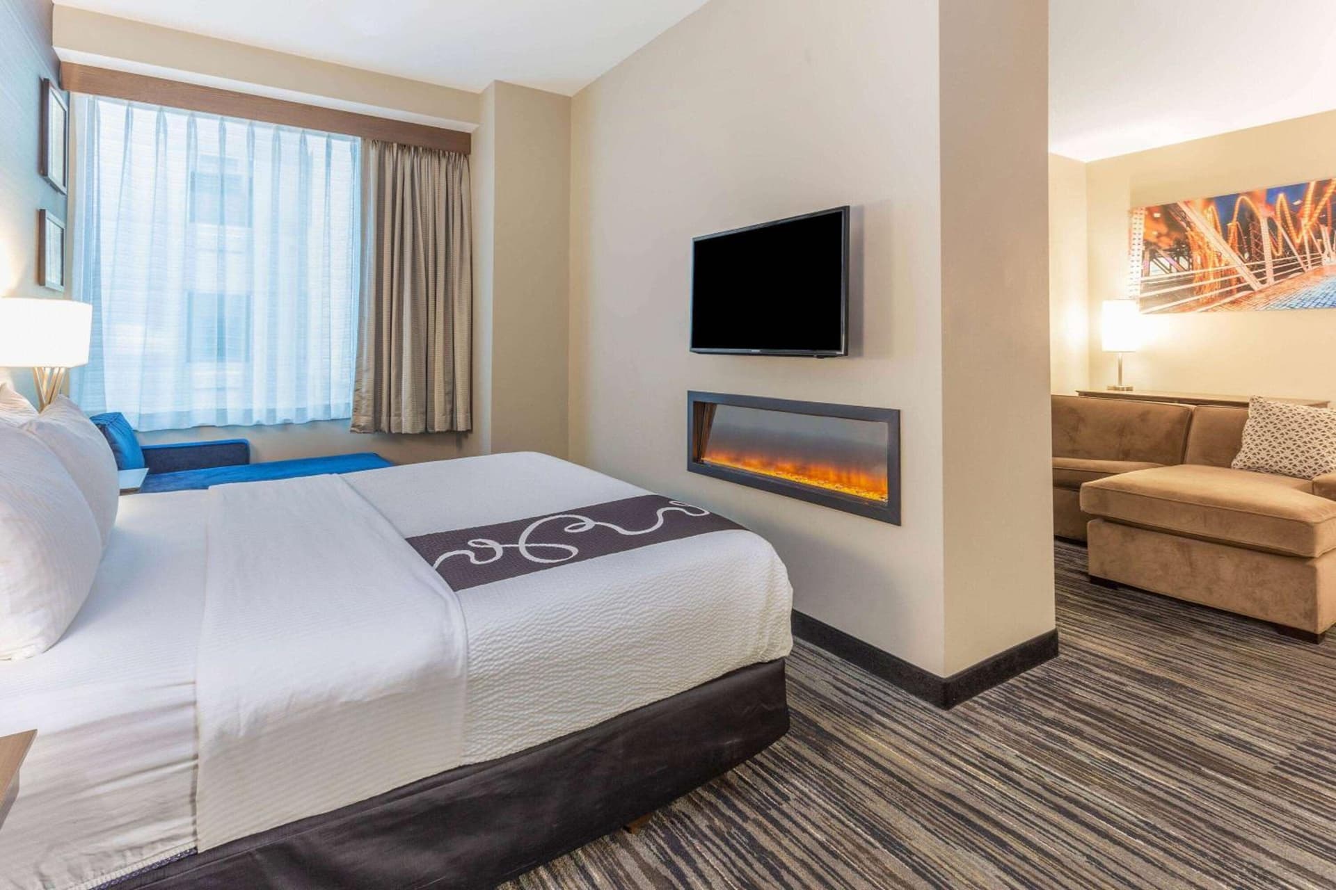La Quinta Inn & Suites by Wyndham Chicago Downtown gallery photo in Chicago, IL — image 14