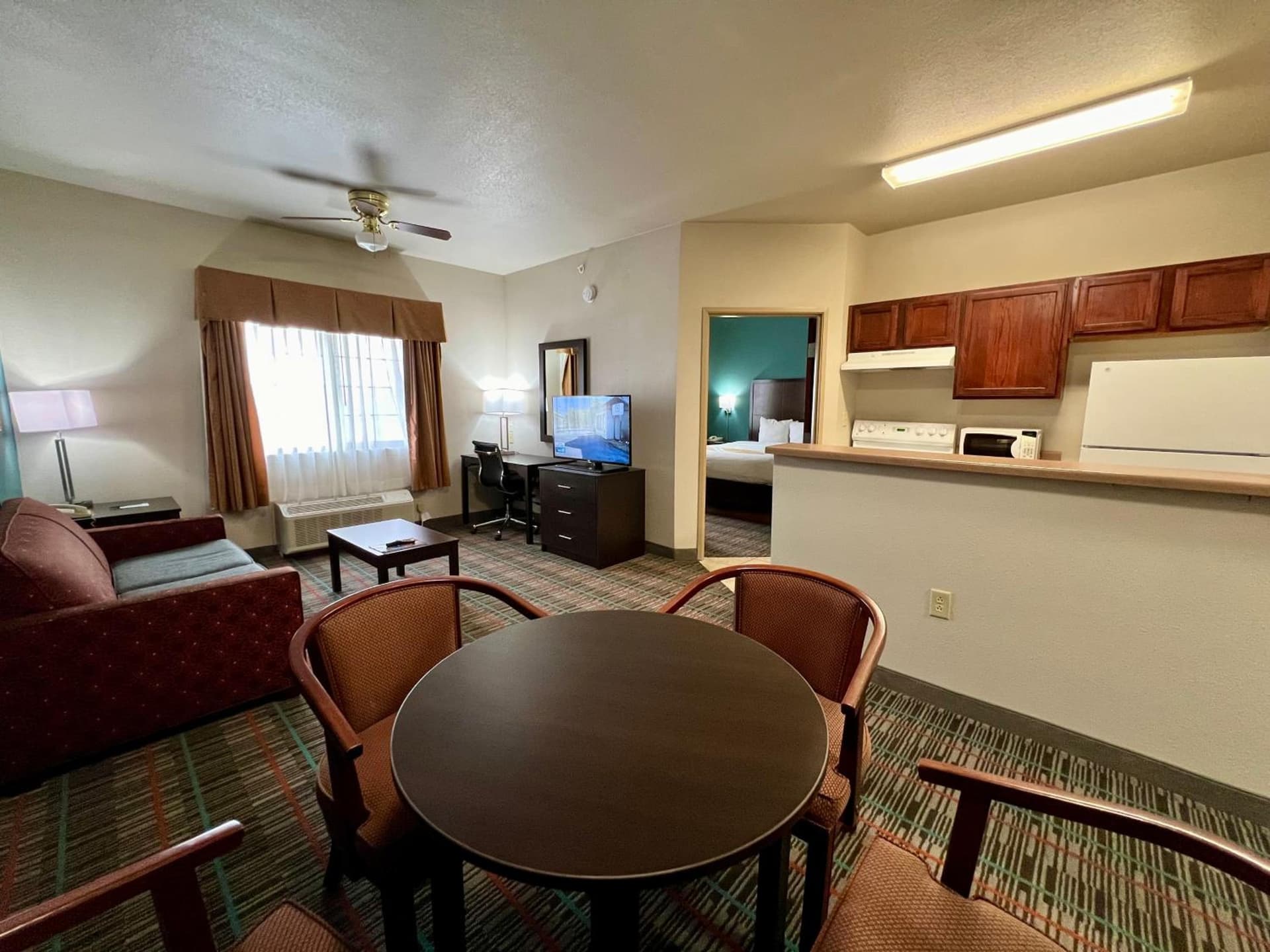 Quality Inn & Suites Near University gallery photo in Waco, TX — image 5