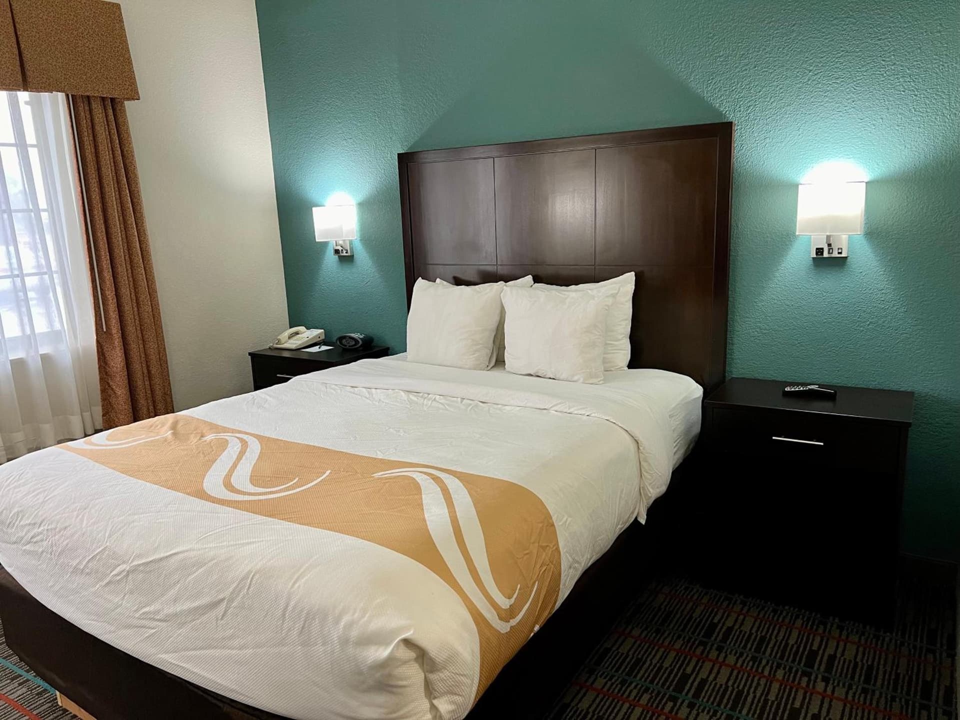 Quality Inn & Suites Near University gallery photo in Waco, TX — image 4