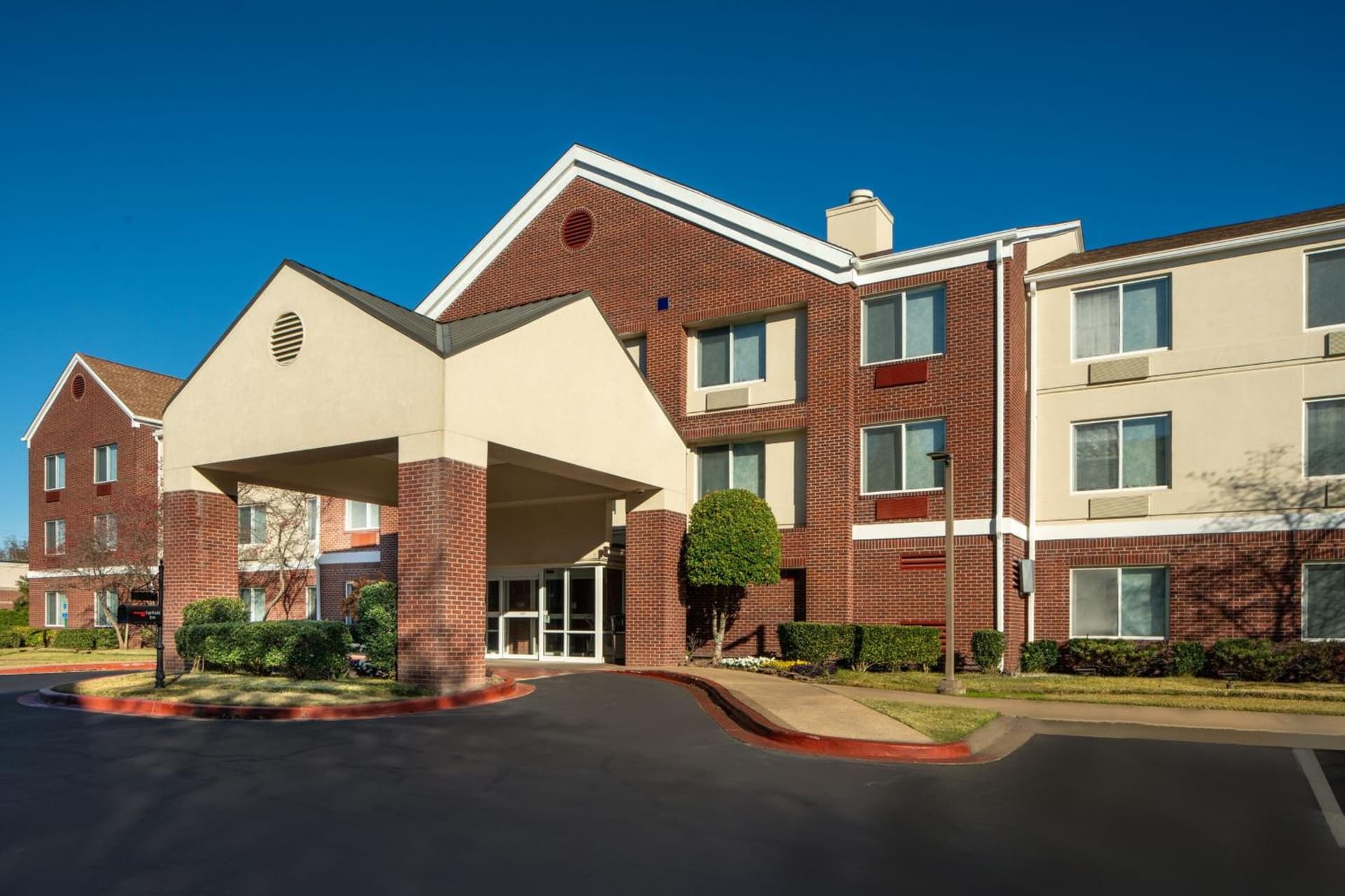 Fairfield Inn and Suites Memphis Germantown property views in Memphis, TN — gallery photo 3