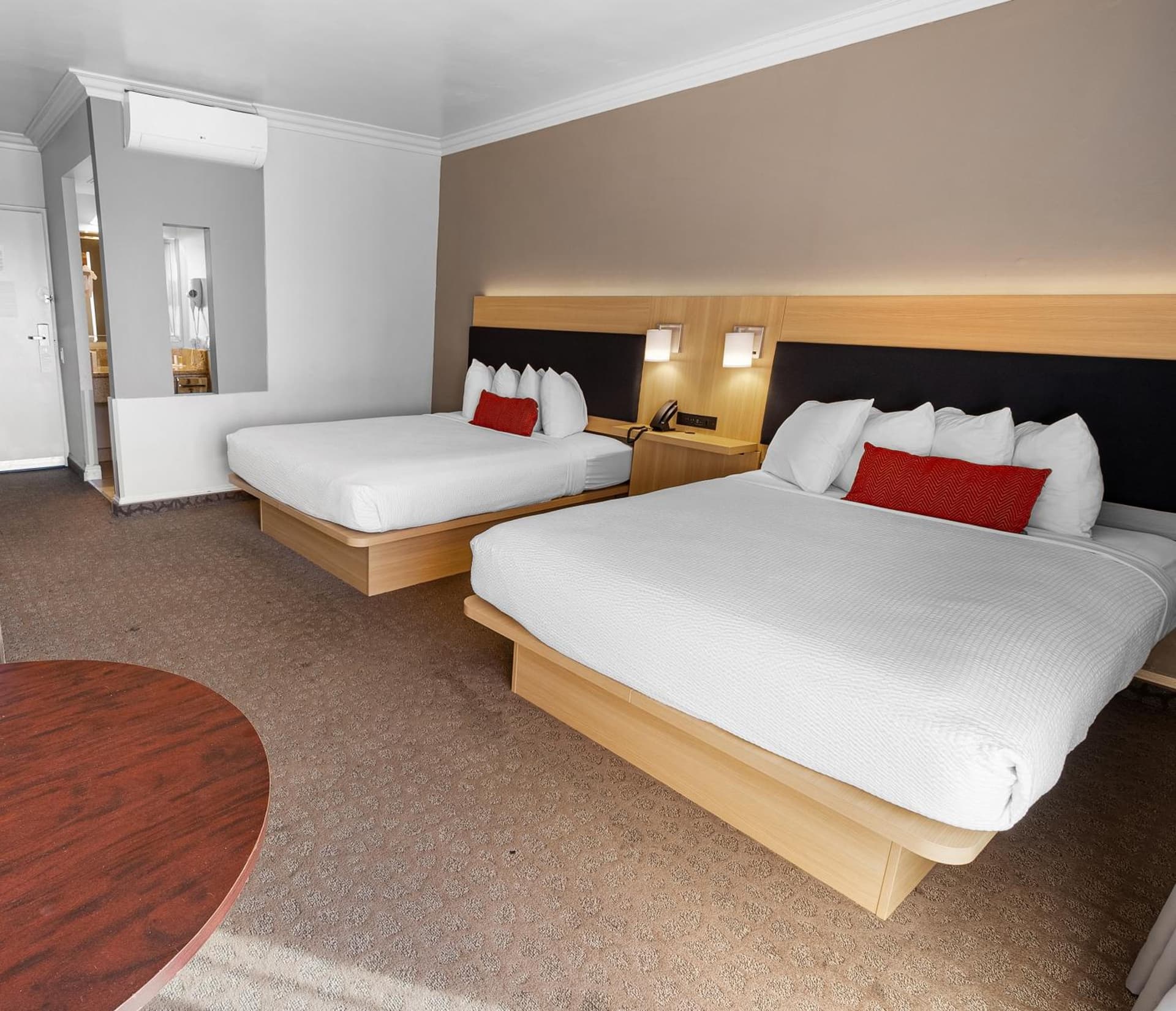 The Live Hotel interior in Los Angeles, CA — gallery photo 2