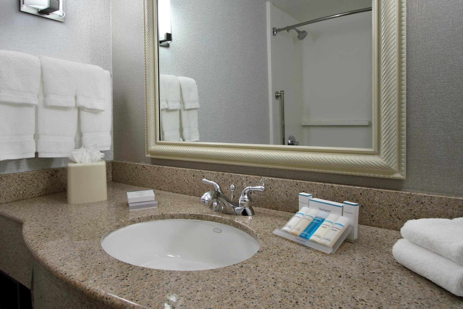Hilton Garden Inn Sonoma County Airport gallery photo in Santa Rosa, CA — image 18