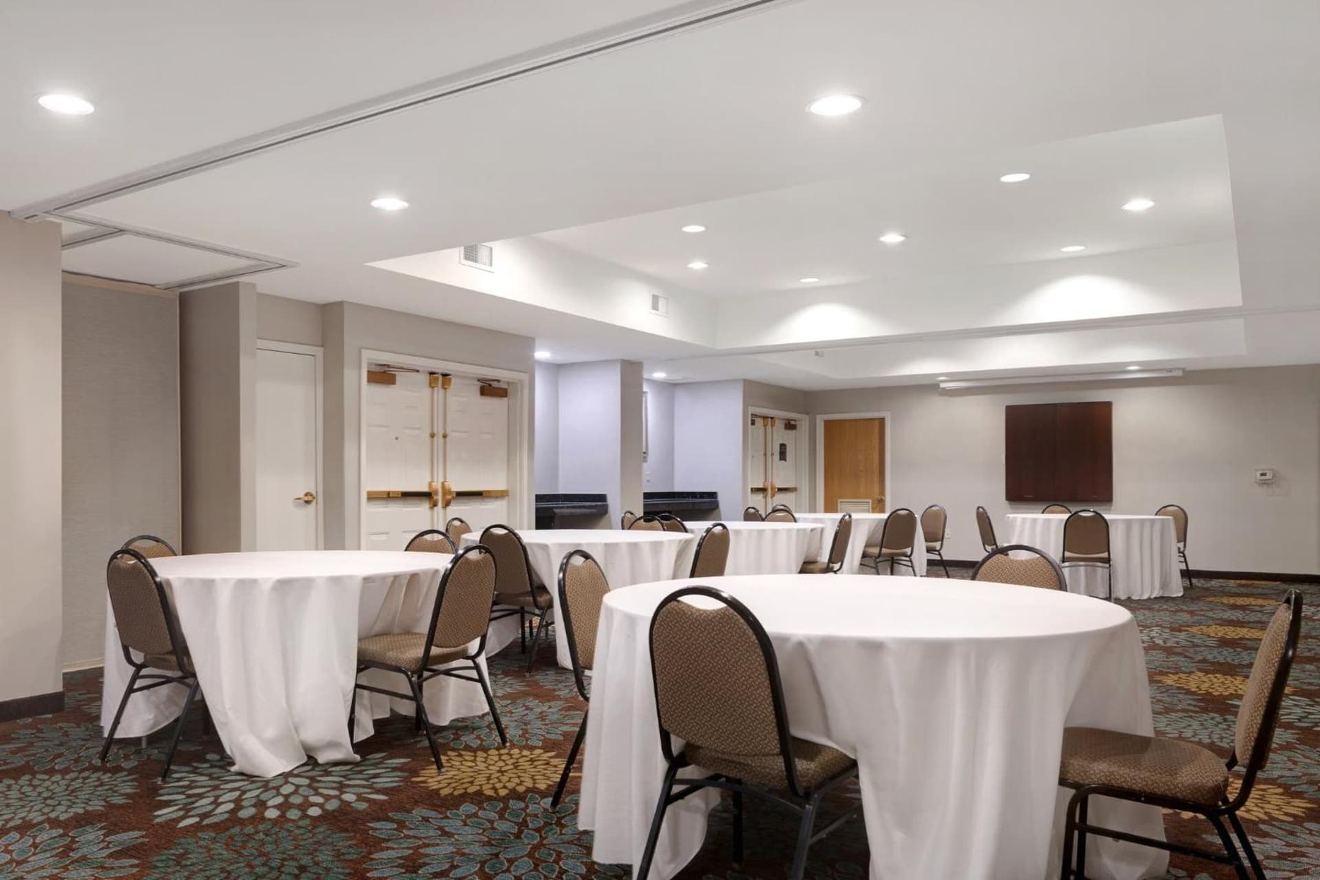 Staybridge Suites Tallahassee I-10 East by IHG gallery photo in Tallahassee, FL — image 67