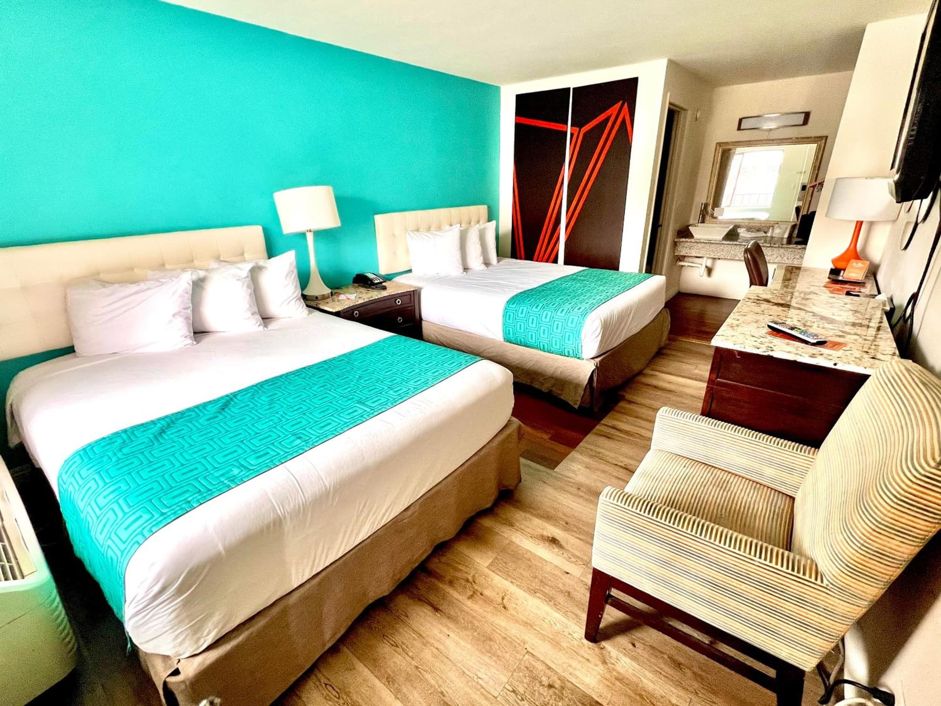 Howard Johnson by Wyndham Downtown Reno exterior or lobby in Reno, NV — main listing photo