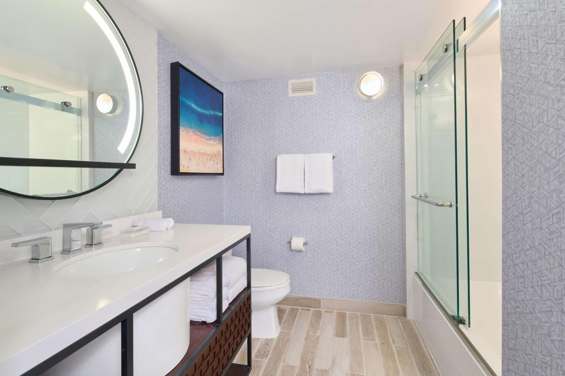 OUTRIGGER Waikiki Beachcomber Hotel gallery photo in Honolulu, HI — image 28