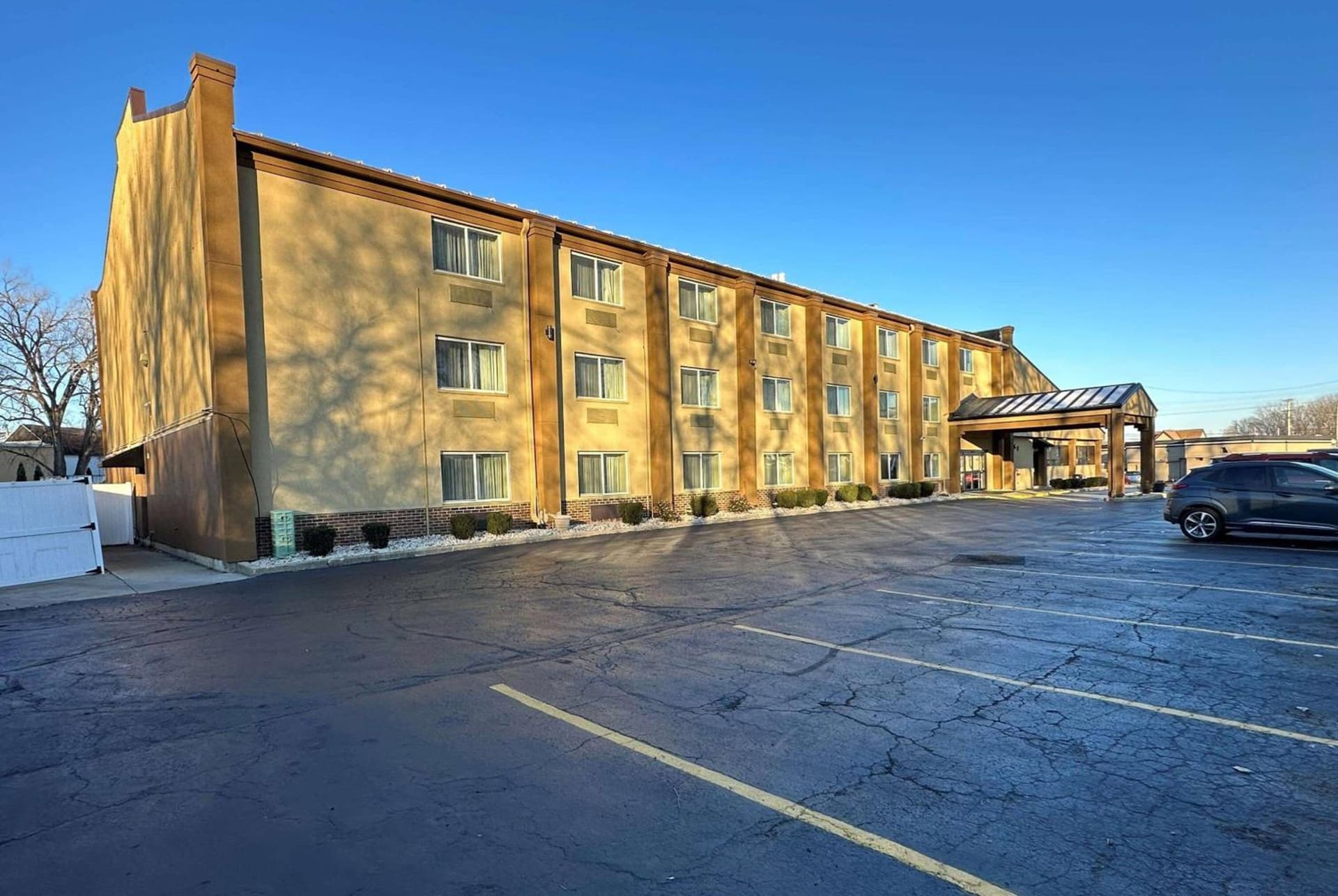 AmericInn by Wyndham Woodstock IL — hotel in Woodstock, Illinois