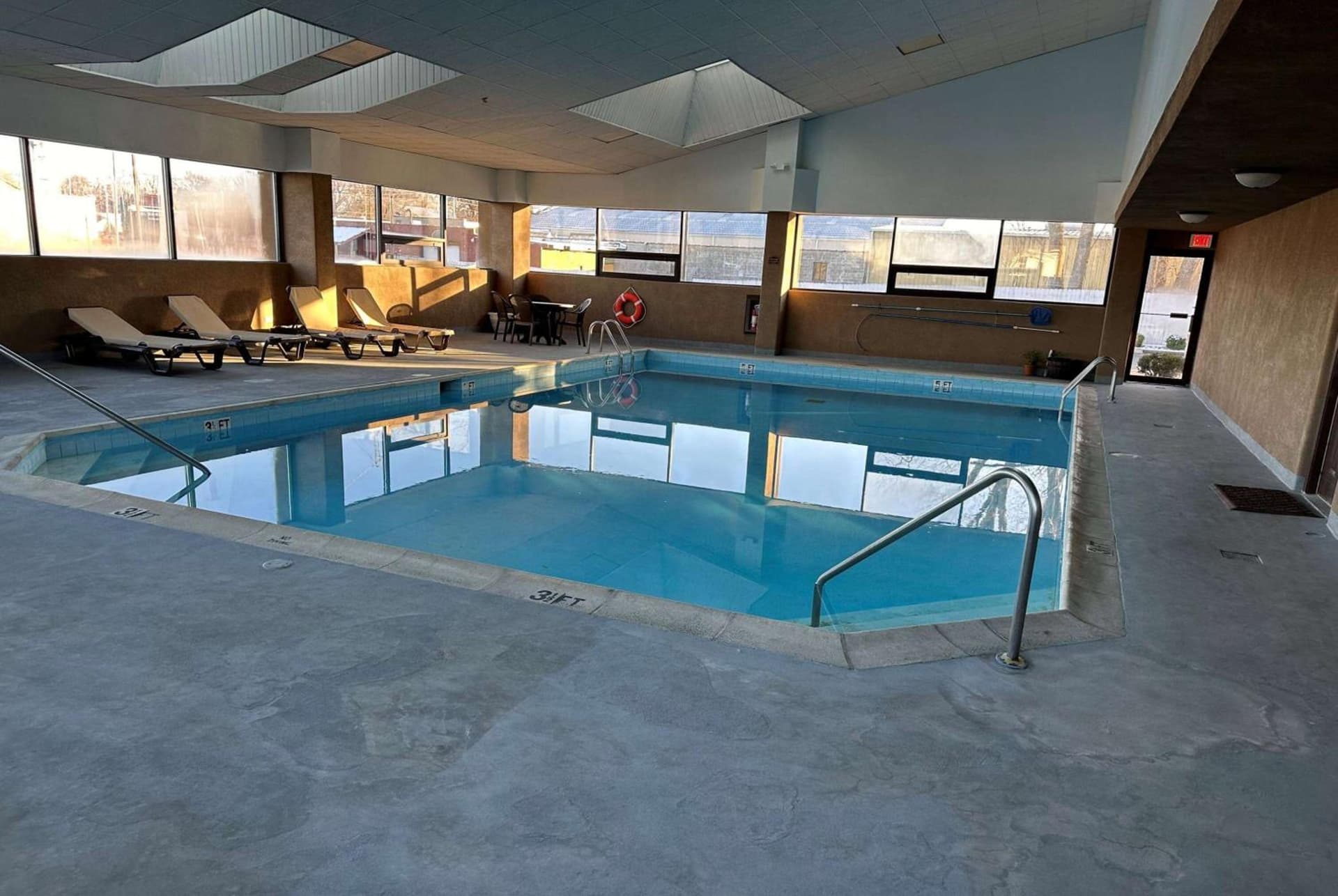 AmericInn by Wyndham Woodstock IL gallery photo in Woodstock, IL — image 14