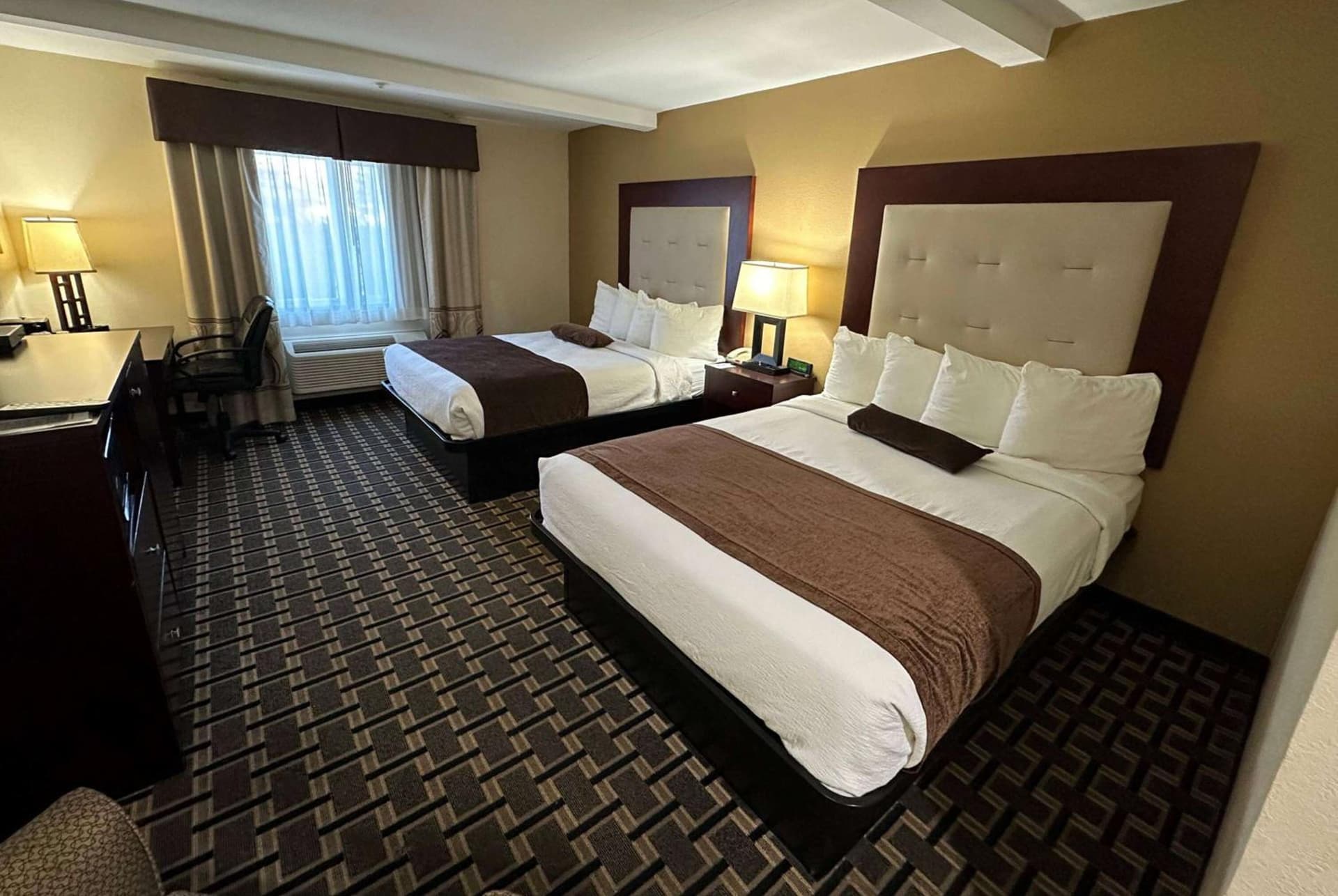 AmericInn by Wyndham Woodstock IL gallery photo in Woodstock, IL — image 12