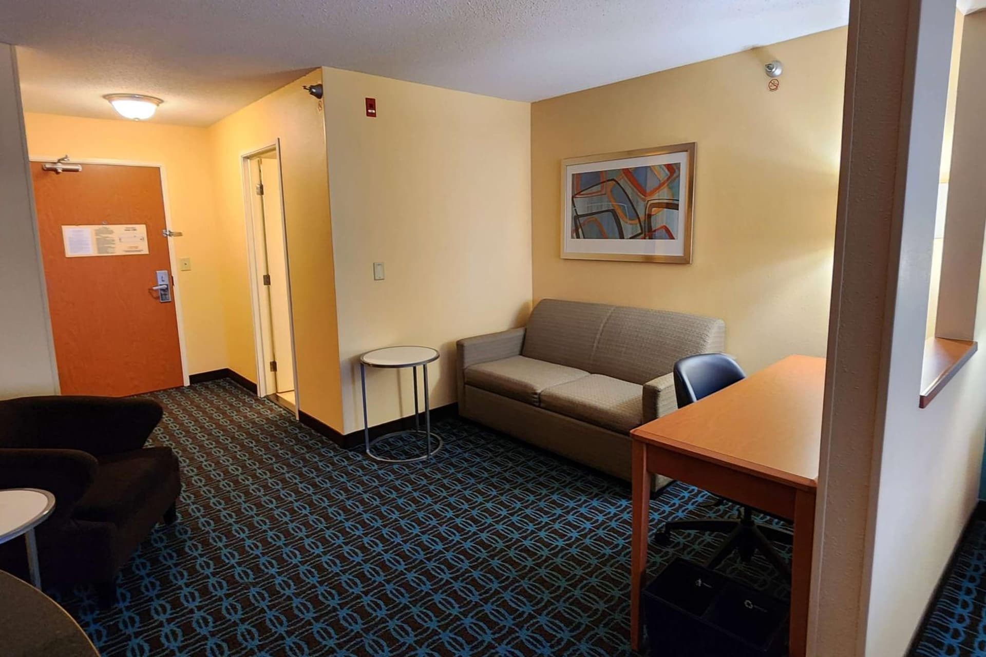AmericInn by Wyndham St. Cloud MN Shopping Area gallery photo in St Cloud, MN — image 14