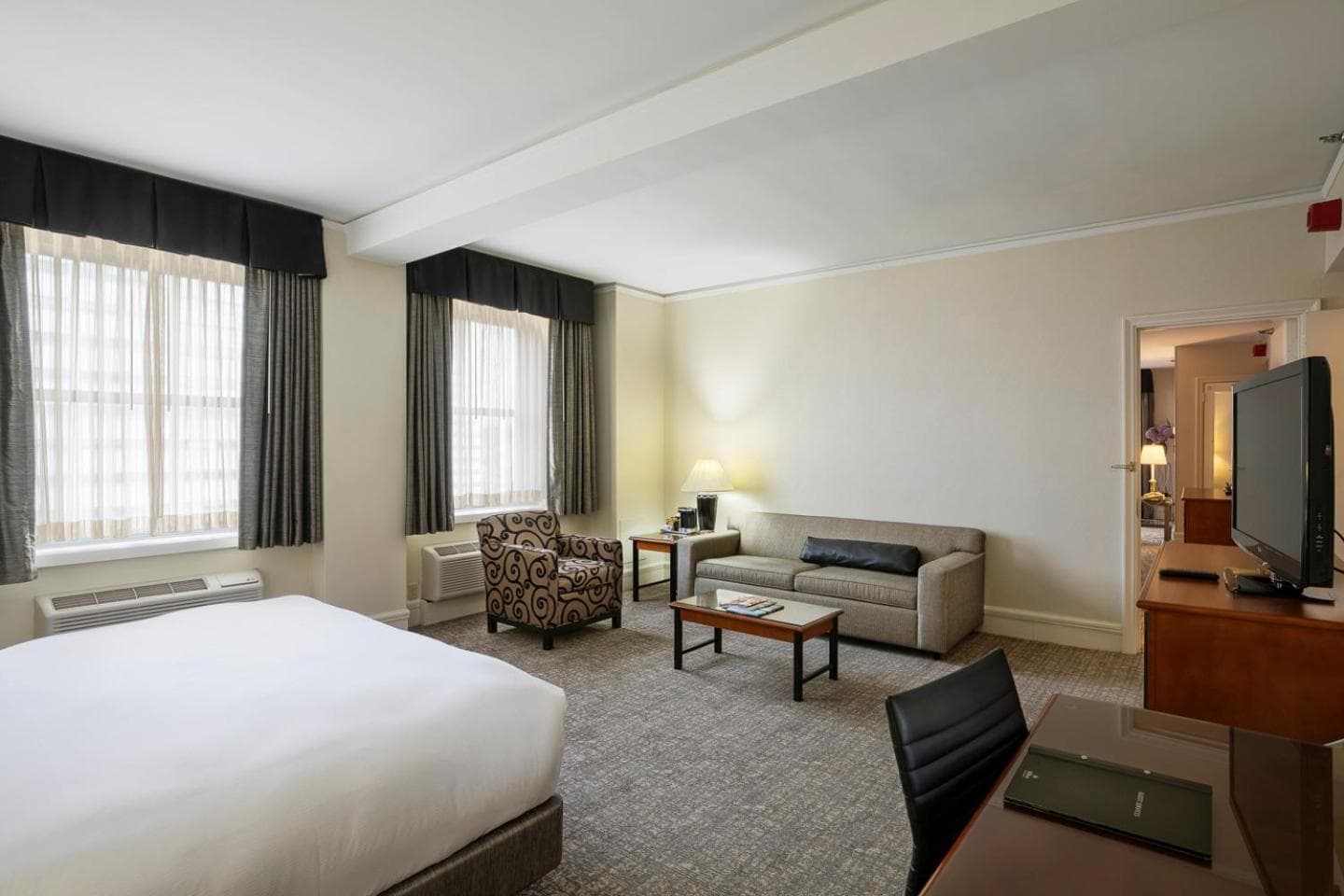 Hilton Cincinnati Netherland Plaza gallery photo in Cincinnati, OH — image 45