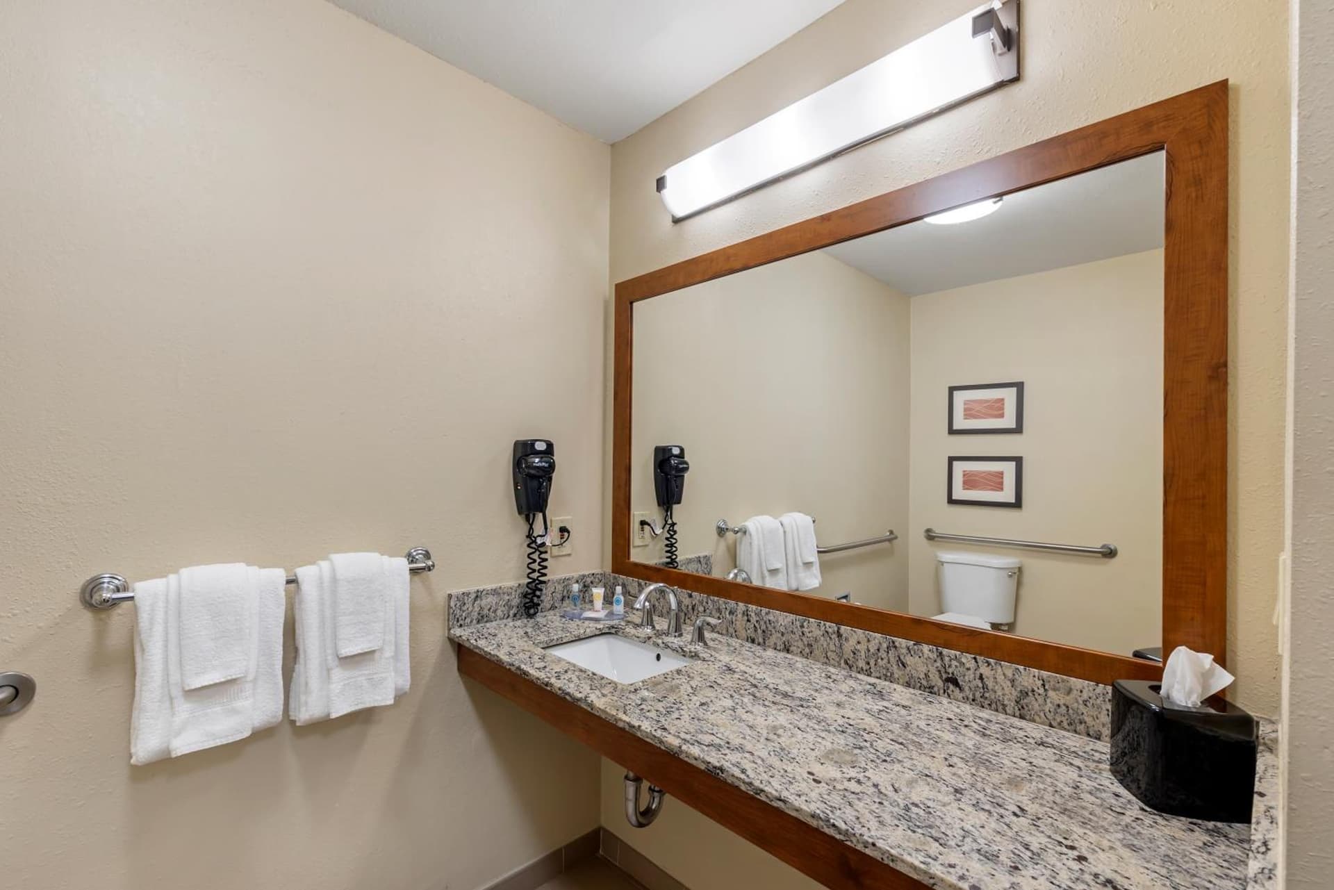 Comfort Inn & Suites Rocklin - Roseville gallery photo in Rocklin, CA — image 21