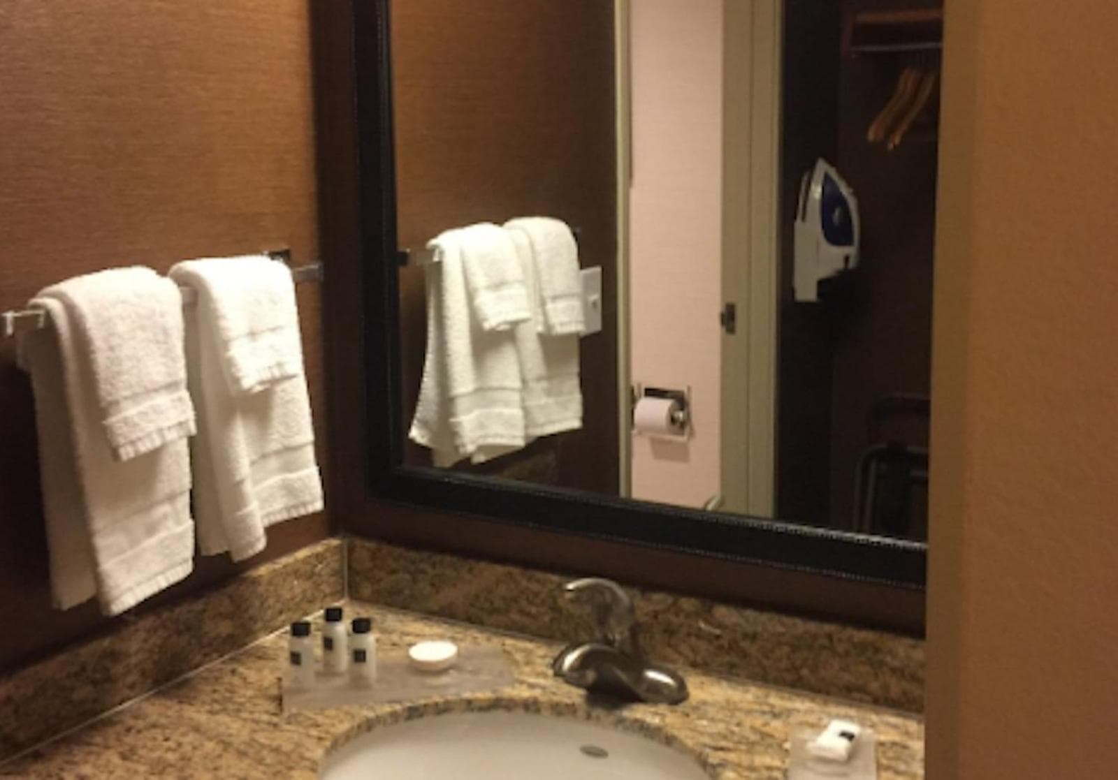 Country Inn & Suites by Radisson, Phoenix Airport, AZ gallery photo in Phoenix, AZ — image 33