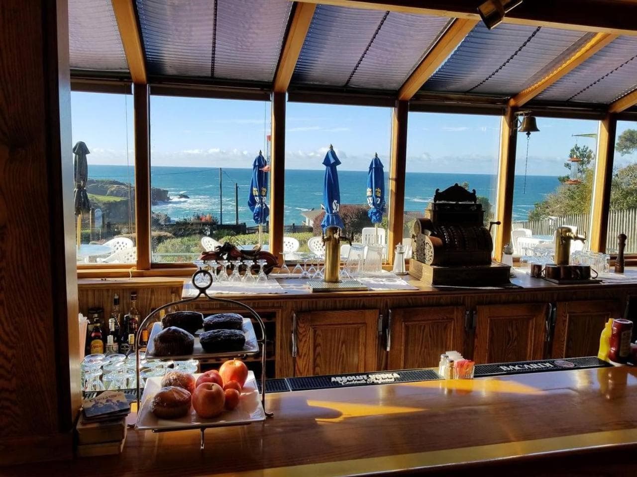Ocean Cove Lodge property views in Walsh Landing, CA — gallery photo 3