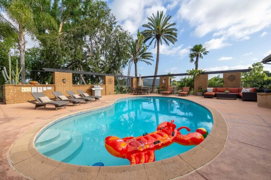 Tropical, Private, Heated pool, Petting zoo! gallery photo in Vista, CA — image 9