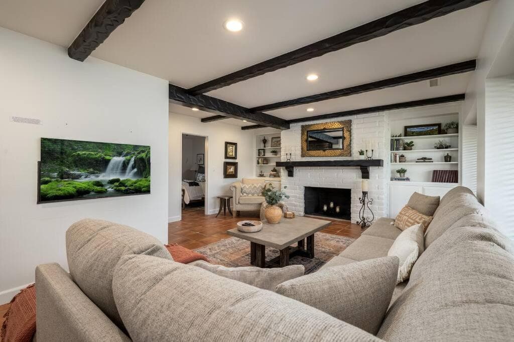 Tropical, Private, Heated pool, Petting zoo! gallery photo in Vista, CA — image 28