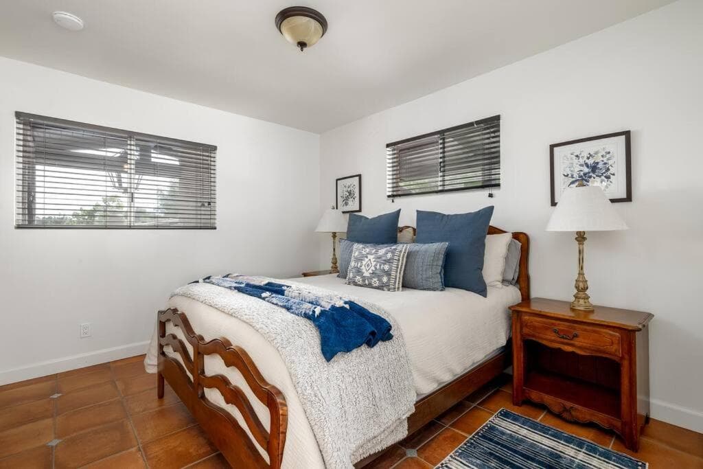 Tropical, Private, Heated pool, Petting zoo! gallery photo in Vista, CA — image 11
