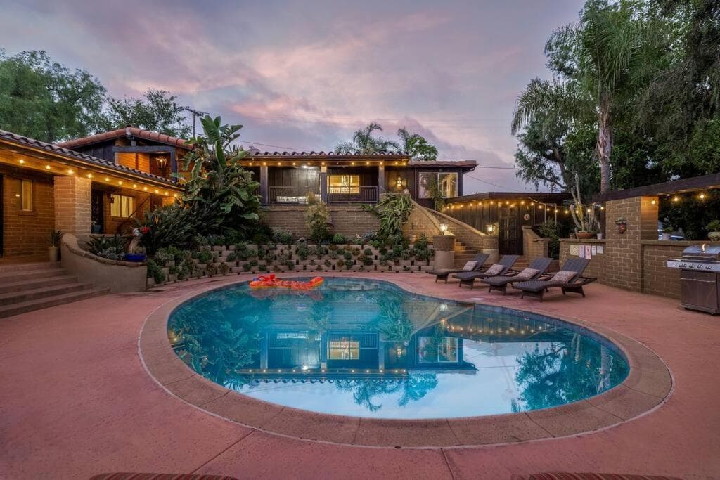Tropical, Private, Heated pool, Petting zoo! gallery photo in Vista, CA — image 32
