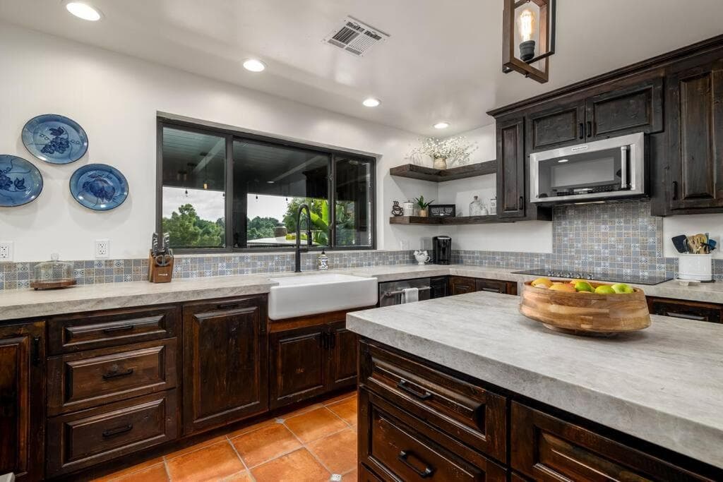 Tropical, Private, Heated pool, Petting zoo! gallery photo in Vista, CA — image 34