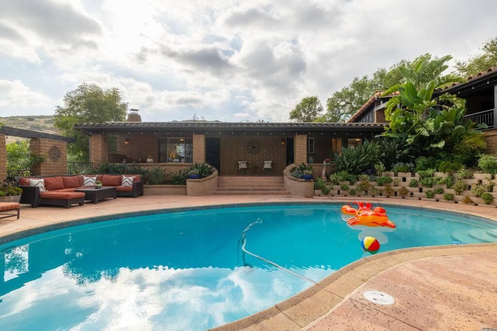 Tropical, Private, Heated pool, Petting zoo! gallery photo in Vista, CA — image 24