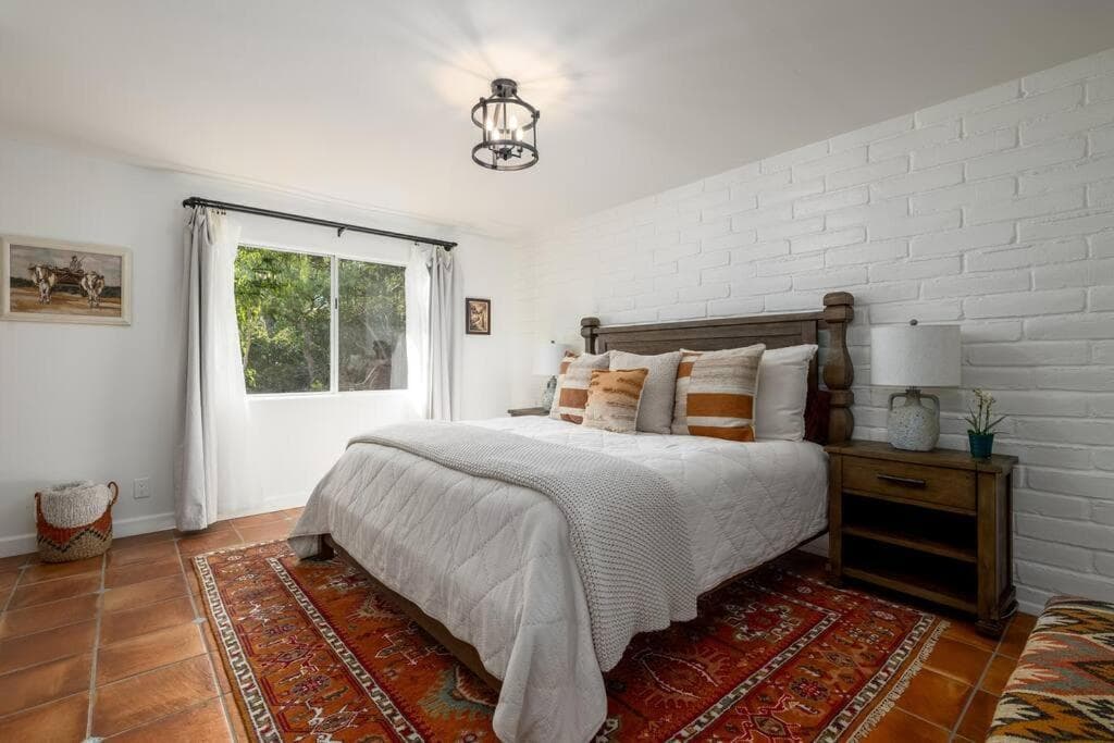 Tropical, Private, Heated pool, Petting zoo! gallery photo in Vista, CA — image 4