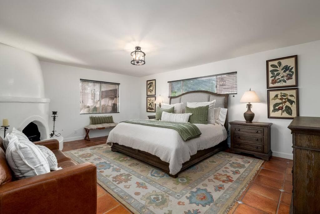 Tropical, Private, Heated pool, Petting zoo! gallery photo in Vista, CA — image 42