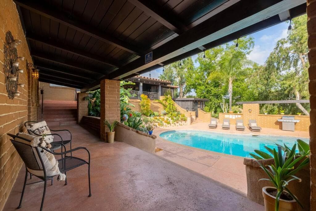 Tropical, Private, Heated pool, Petting zoo! gallery photo in Vista, CA — image 7
