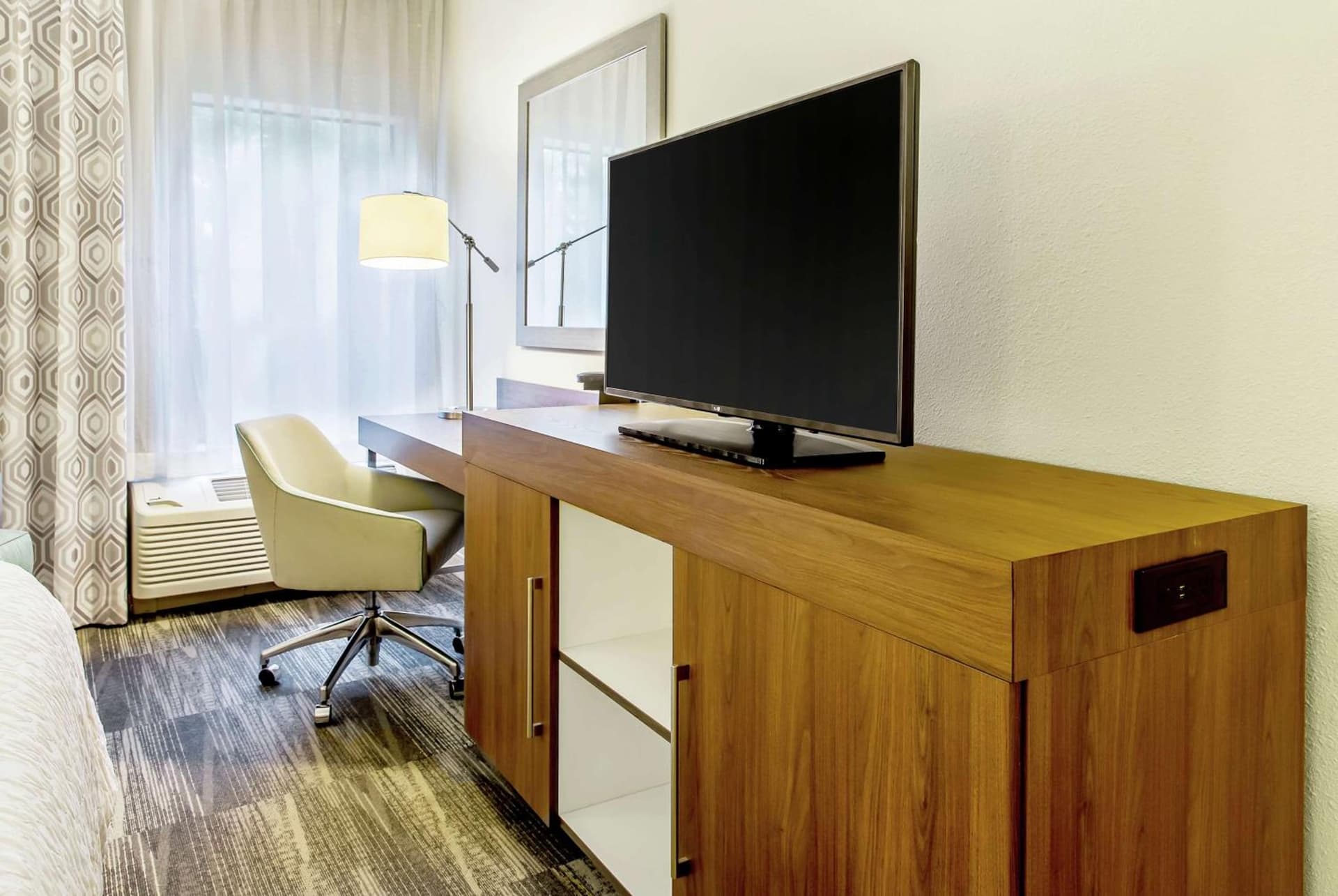 Hampton Inn Minneapolis St. Paul-Woodbury gallery photo in Woodbury, MN — image 6